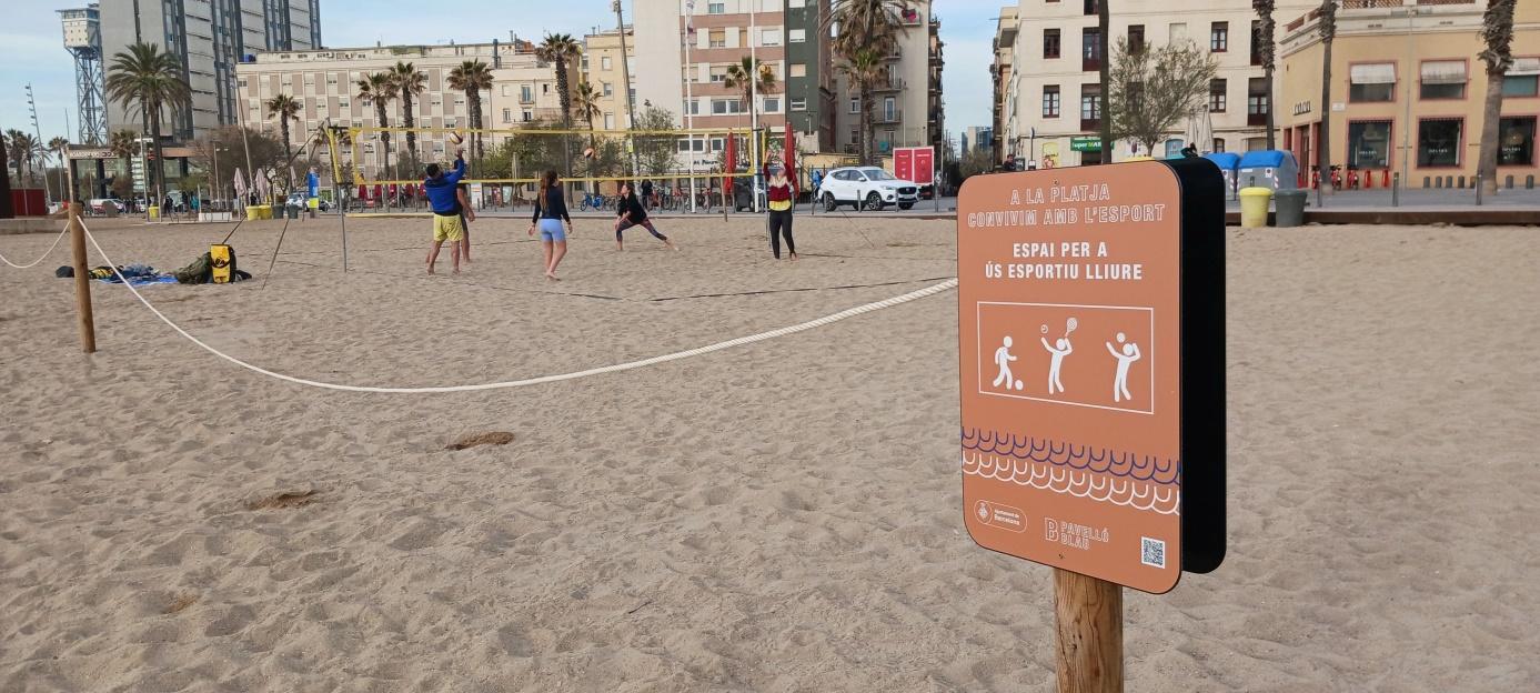 Los nuevos carteles sobre uso deportivo en la playa