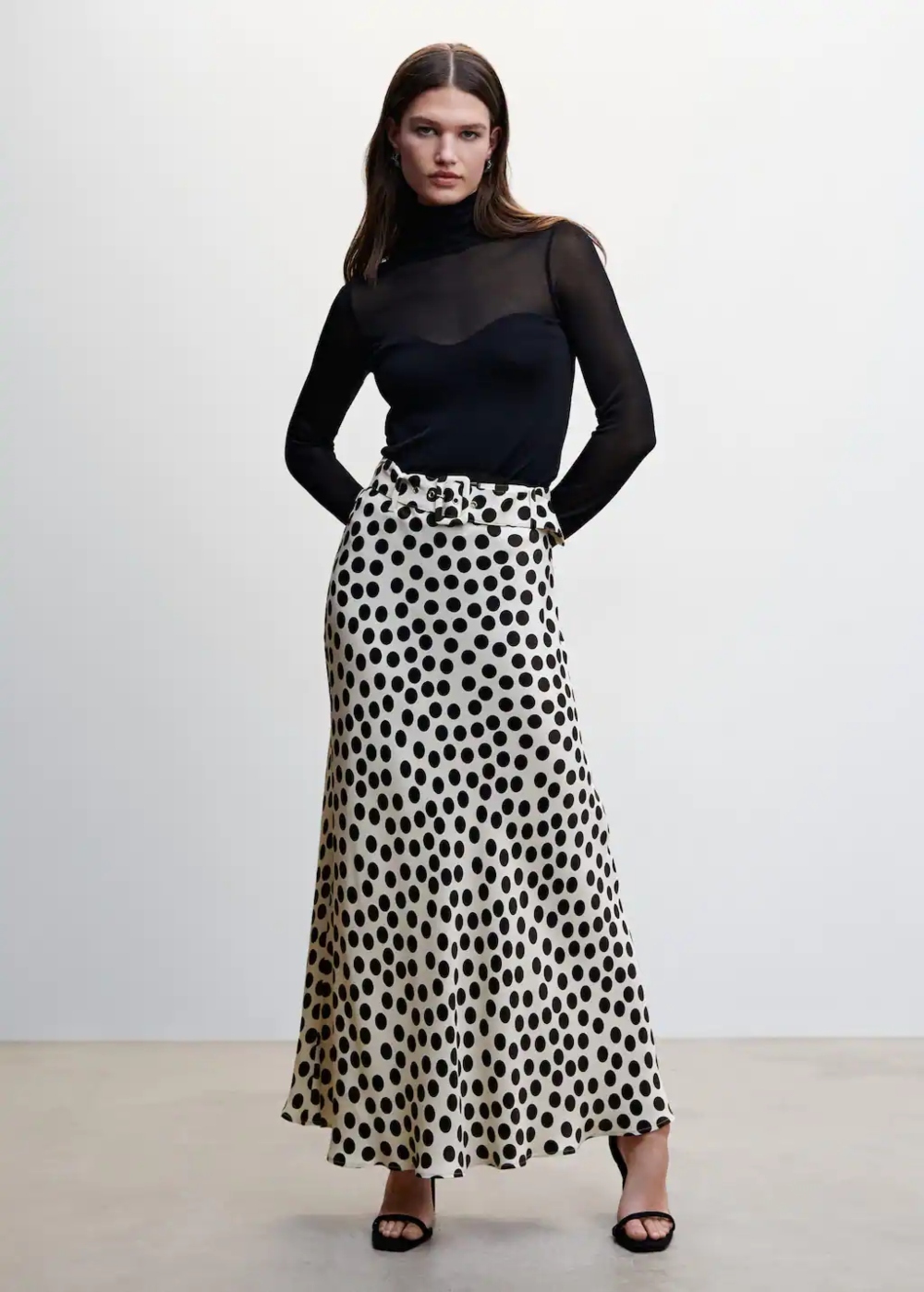 12 faldas de Zara Mango para la Feria Abril que estilizan y | Moda