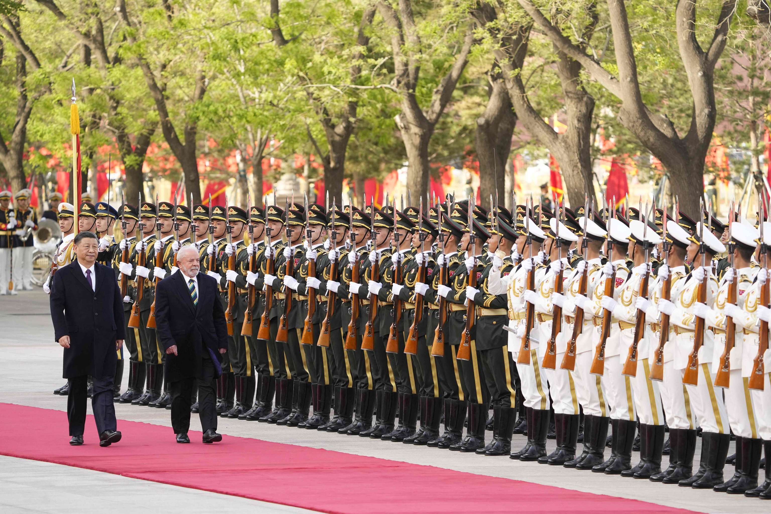 Xi Jinping y Lula da Silva asisten a un acto en el Gran Saln del Pueblo en Pekn.