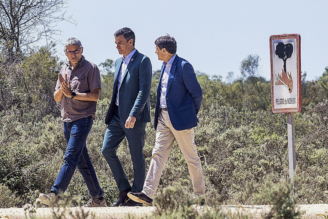 Pedro Sánchez, este jueves en el parque de Doñana, donde visitó la Estación Biológica del CSIC.