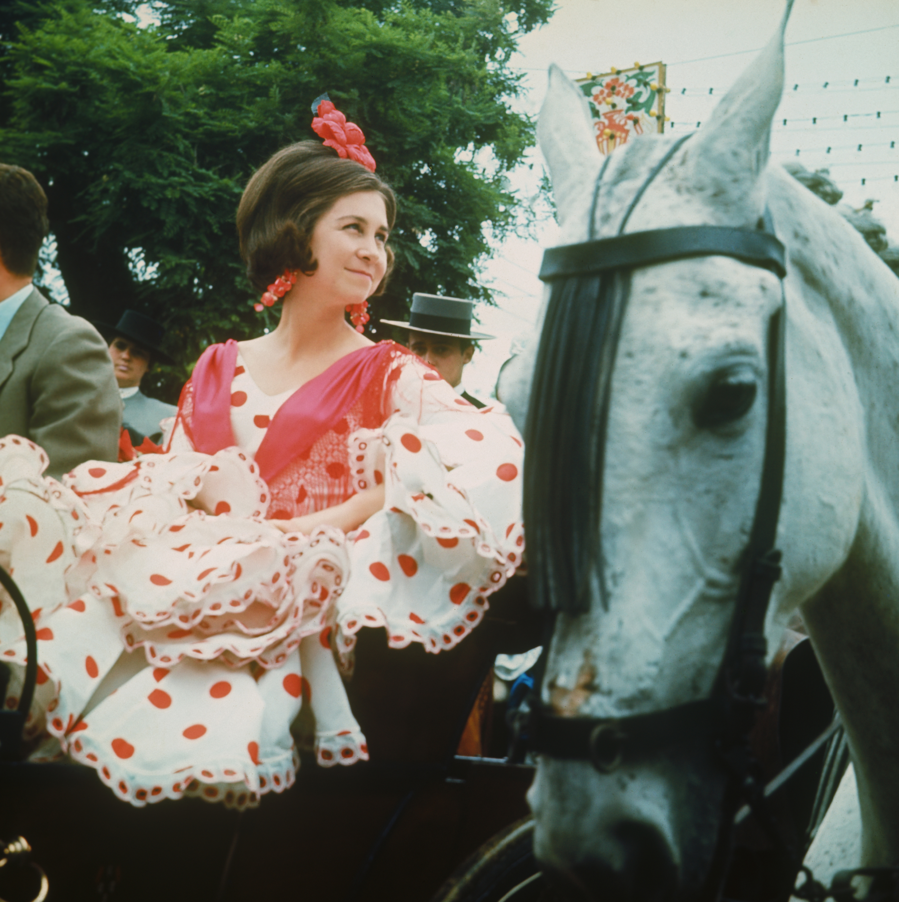 La Reina Sofa, en la feria de Abril de Sevilla de 1968.