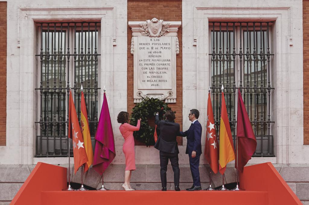 Ayuso coloca a Bolaos en primera fila de los actos del Dos de Mayo tras ...