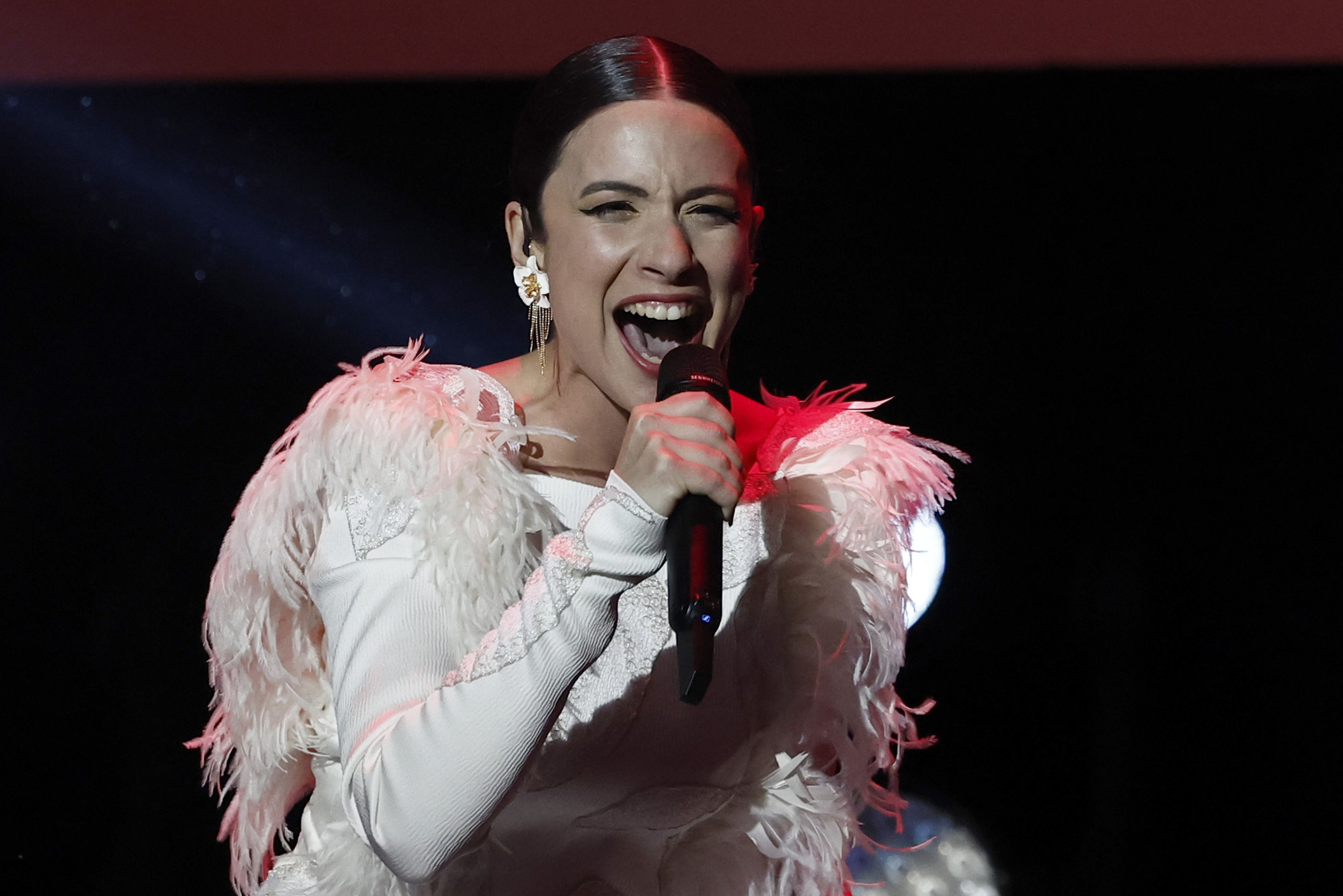 La representante espaola en Eurovisin, Blanca Paloma, acta en un concierto antes de su participacin en el festival que se celebra en el Reino Unido el fin de semana del 13 y 14 de mayo.
