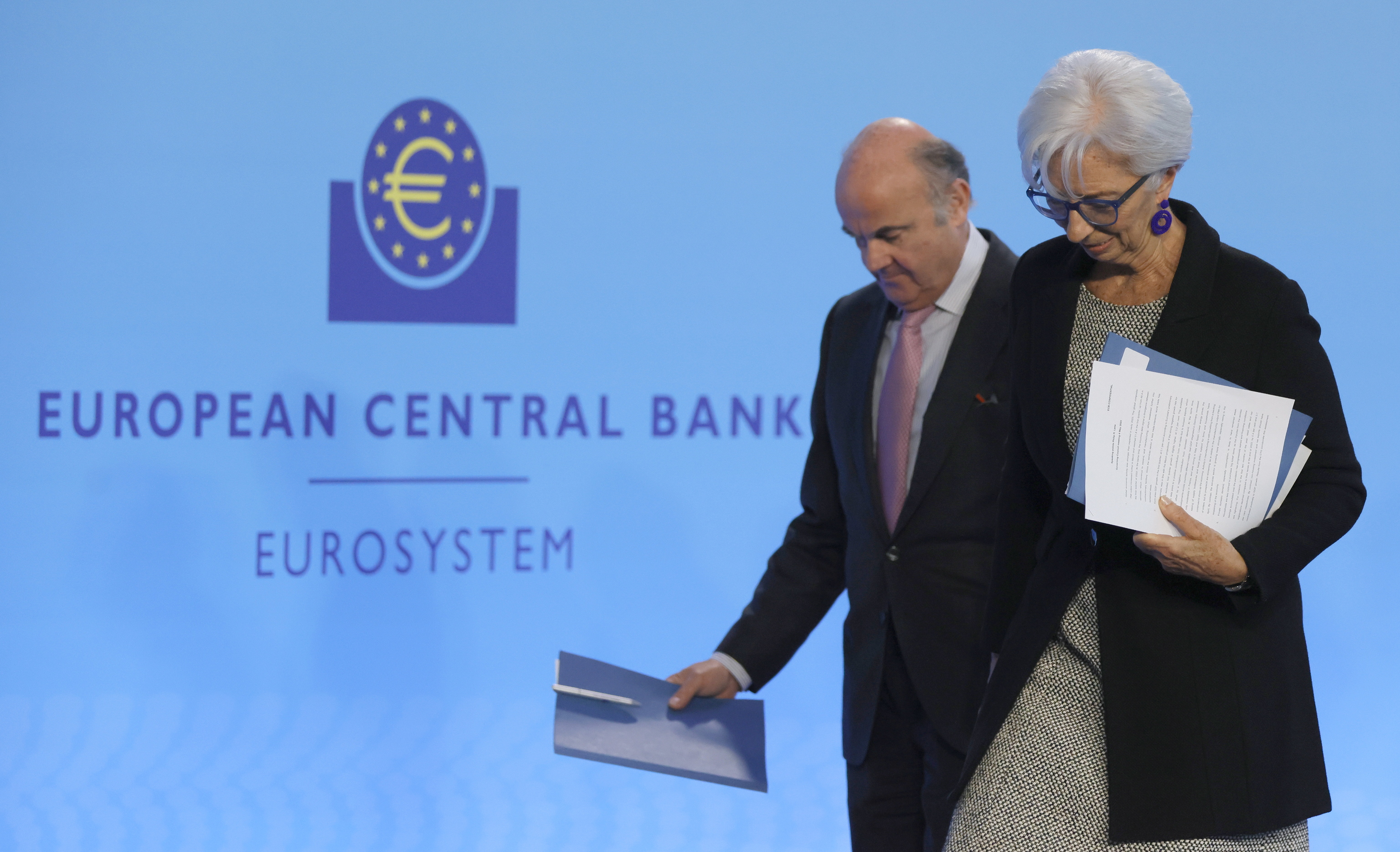 España lidera el desplome hipotecario en la Eurozona y Lagarde avisa: «Puede debilitarse aún más»