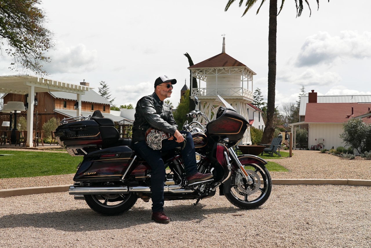 A lomos de la Harley-Davidson más cara: casi 70.000 euros