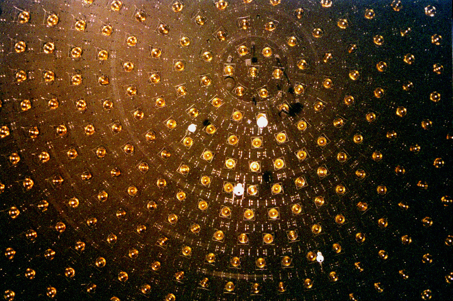 El detector de neutrinos MiniBooNE
