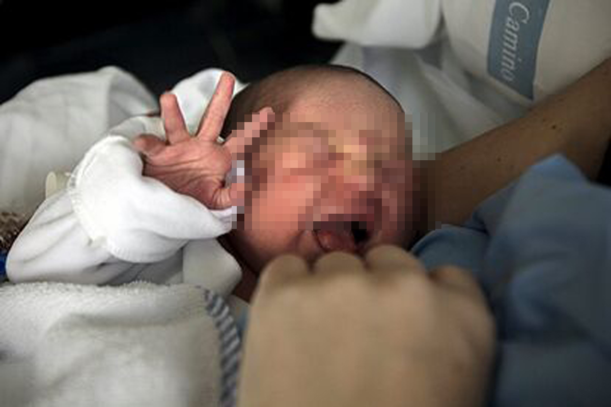 Imagen de archivo de un beb recin nacido.