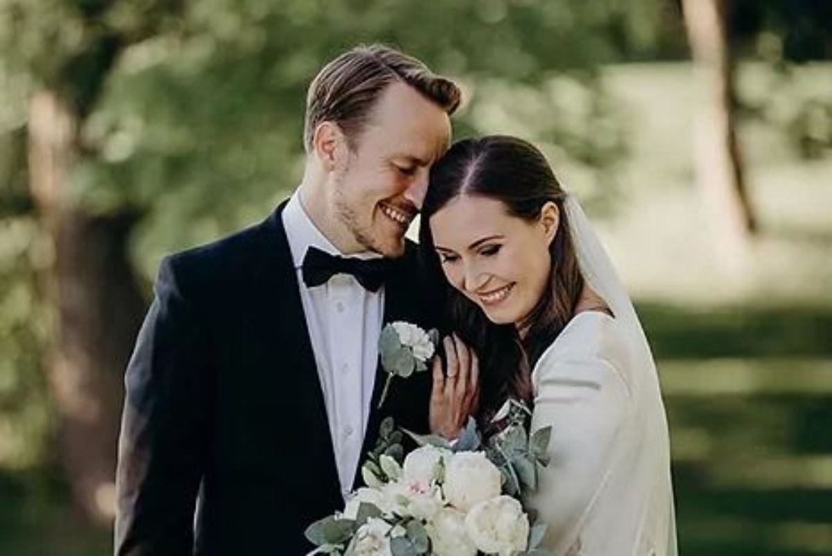 Sanna Marin y Markus Rikknen en su boda