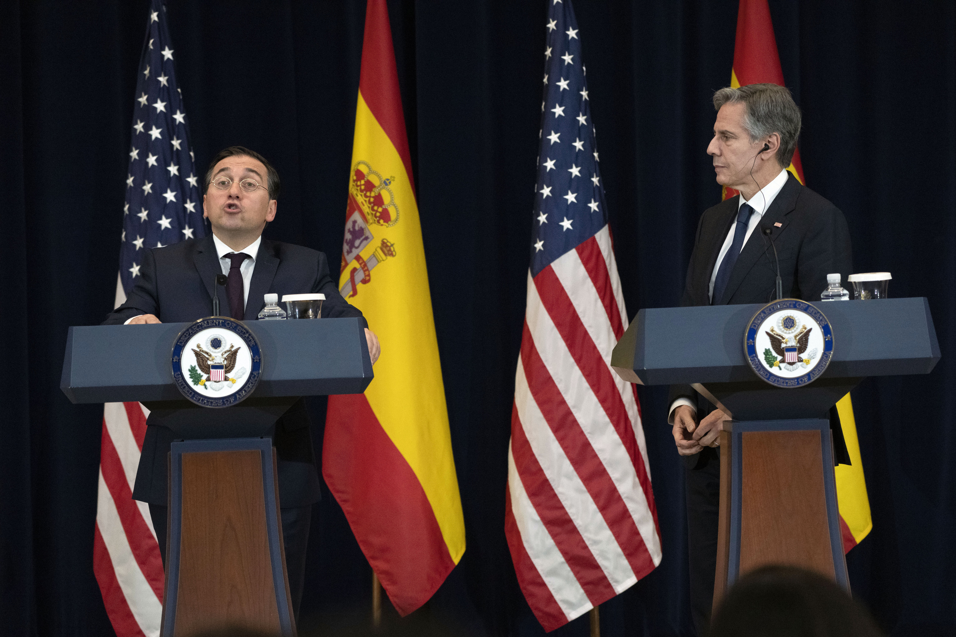 Jos Manuel Albares, ministro de Exteriores, y su homlogo estadounidense, Tony Blinken, este mircoles en Washington.