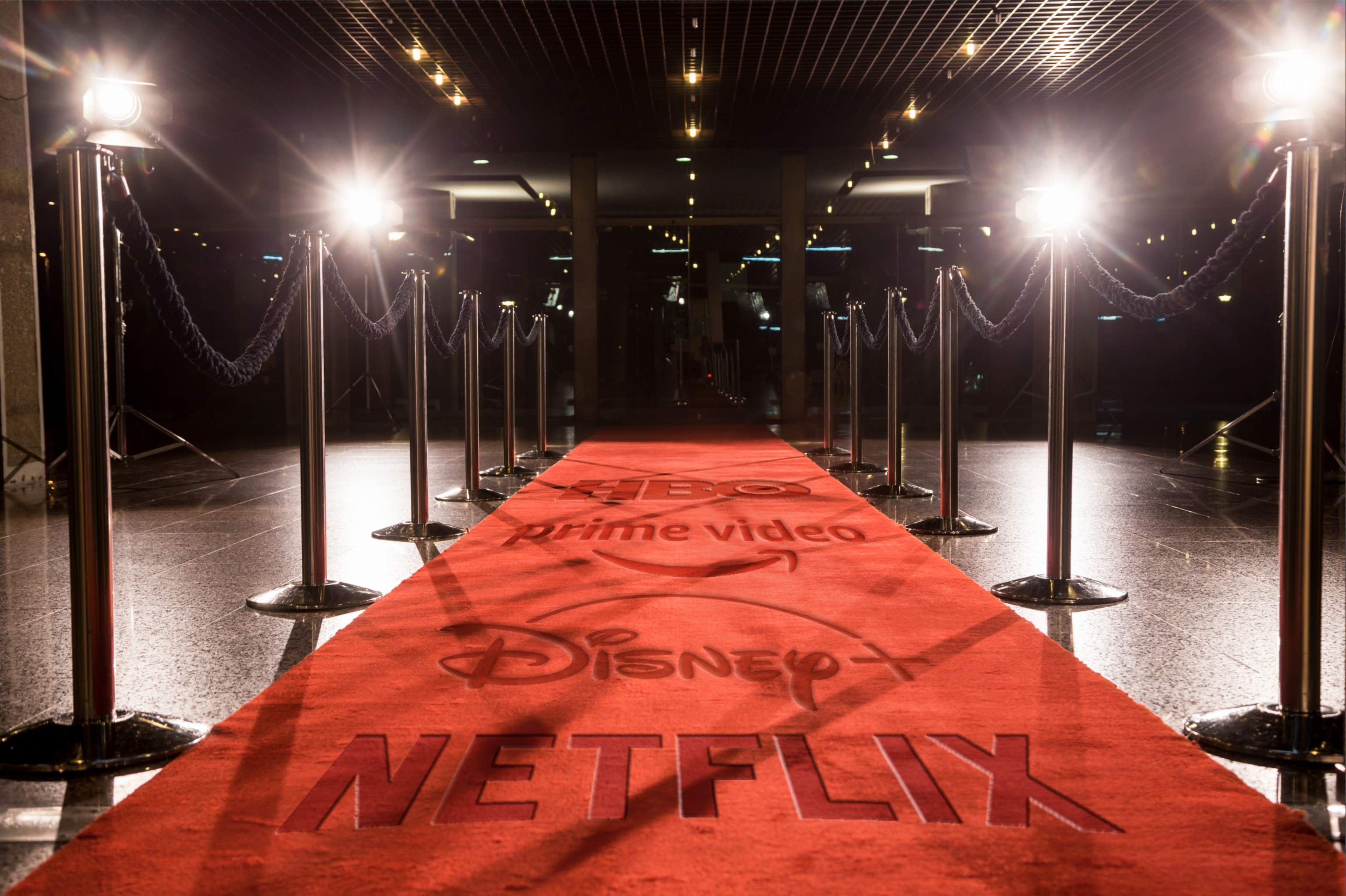 Cien años conferencia Estadio Los festivales de cine sacan la alfombra roja a las plataformas | Cine