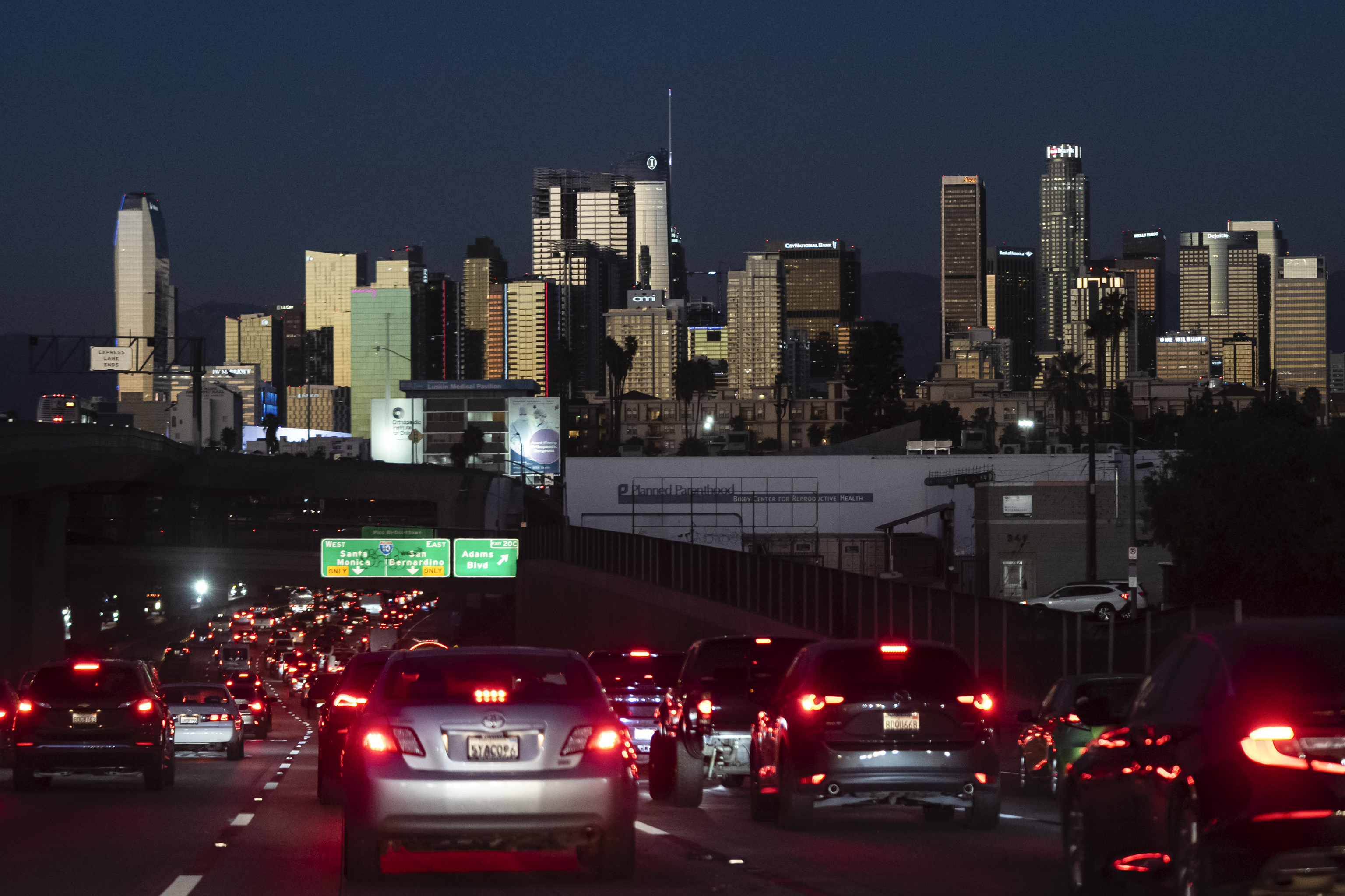 Tráfico en un acceso a Los Ángeles.