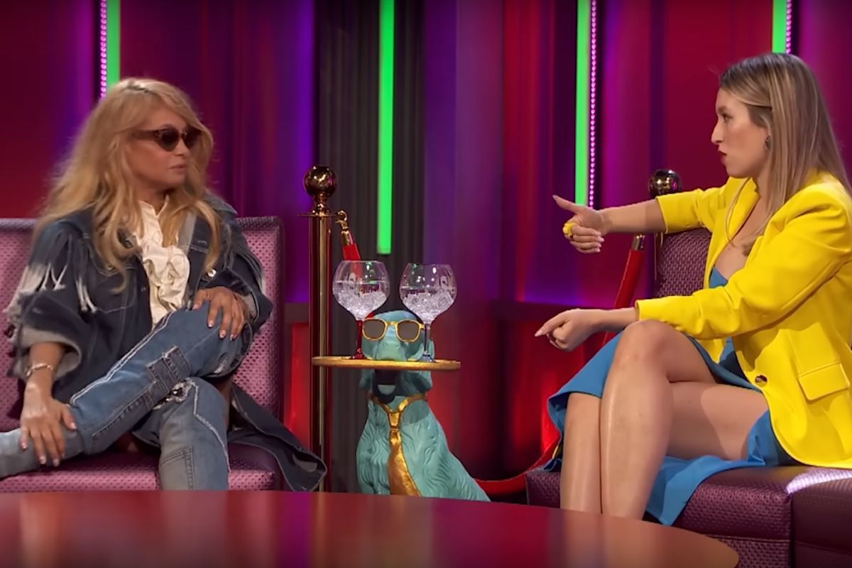 El extrao momento de Paulina Rubio durante su entrevista con Eva Soriano: "Lmpiame el culo si puedes"