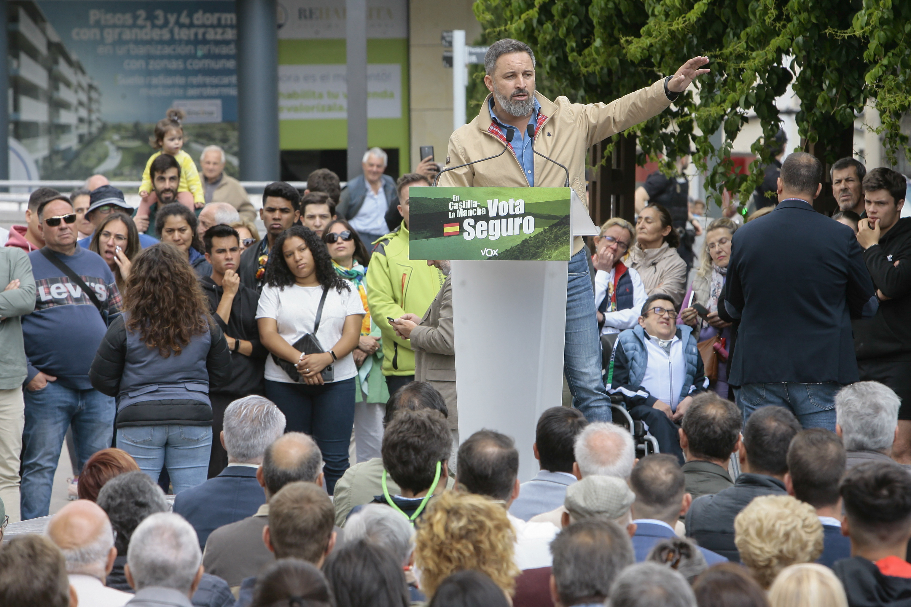 Santiago Abascal, en un acto electoral de Vox en Guadalajara.