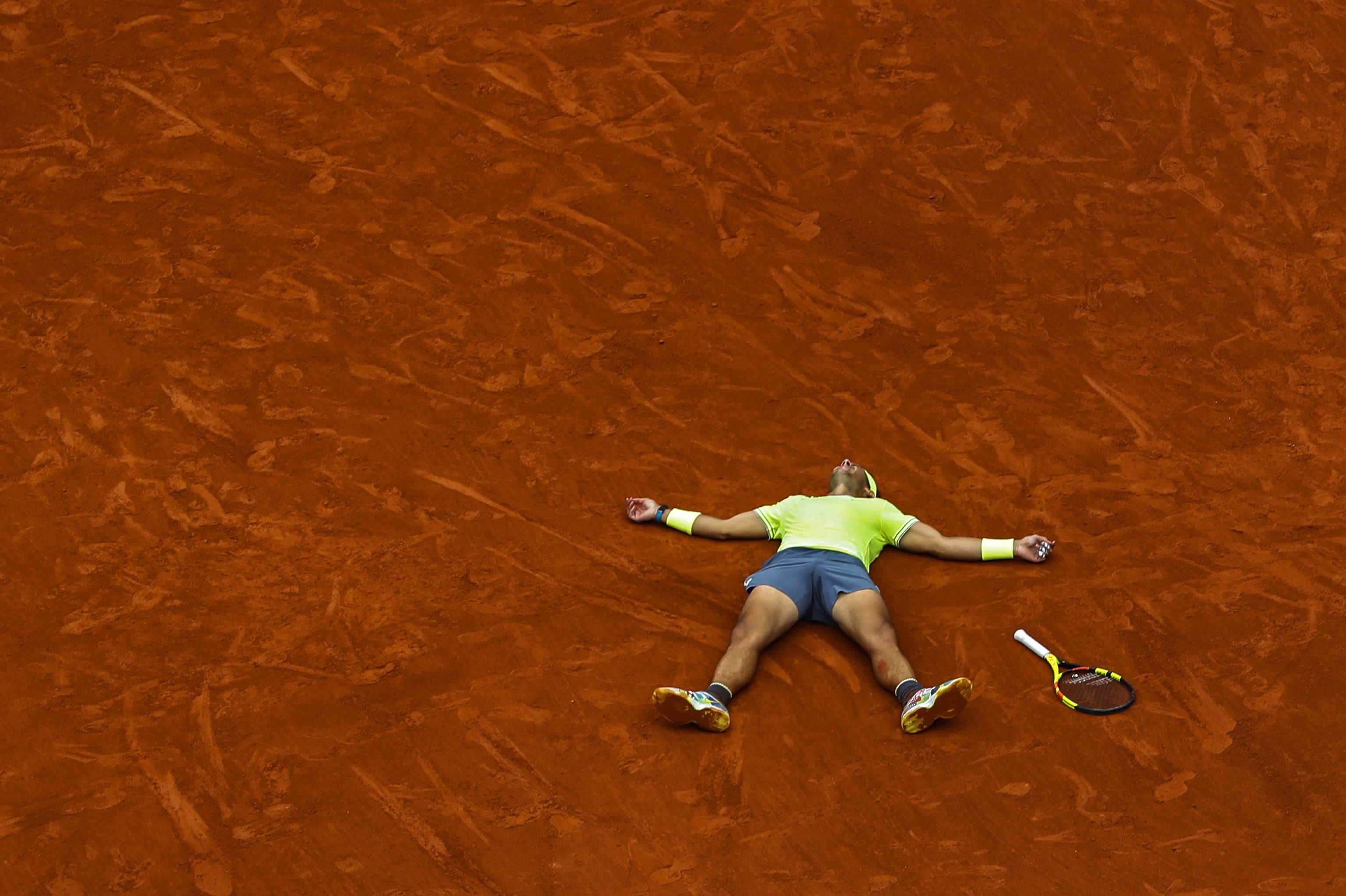 Rafael Nadal, celebrando su duodécimo Roland Garros.