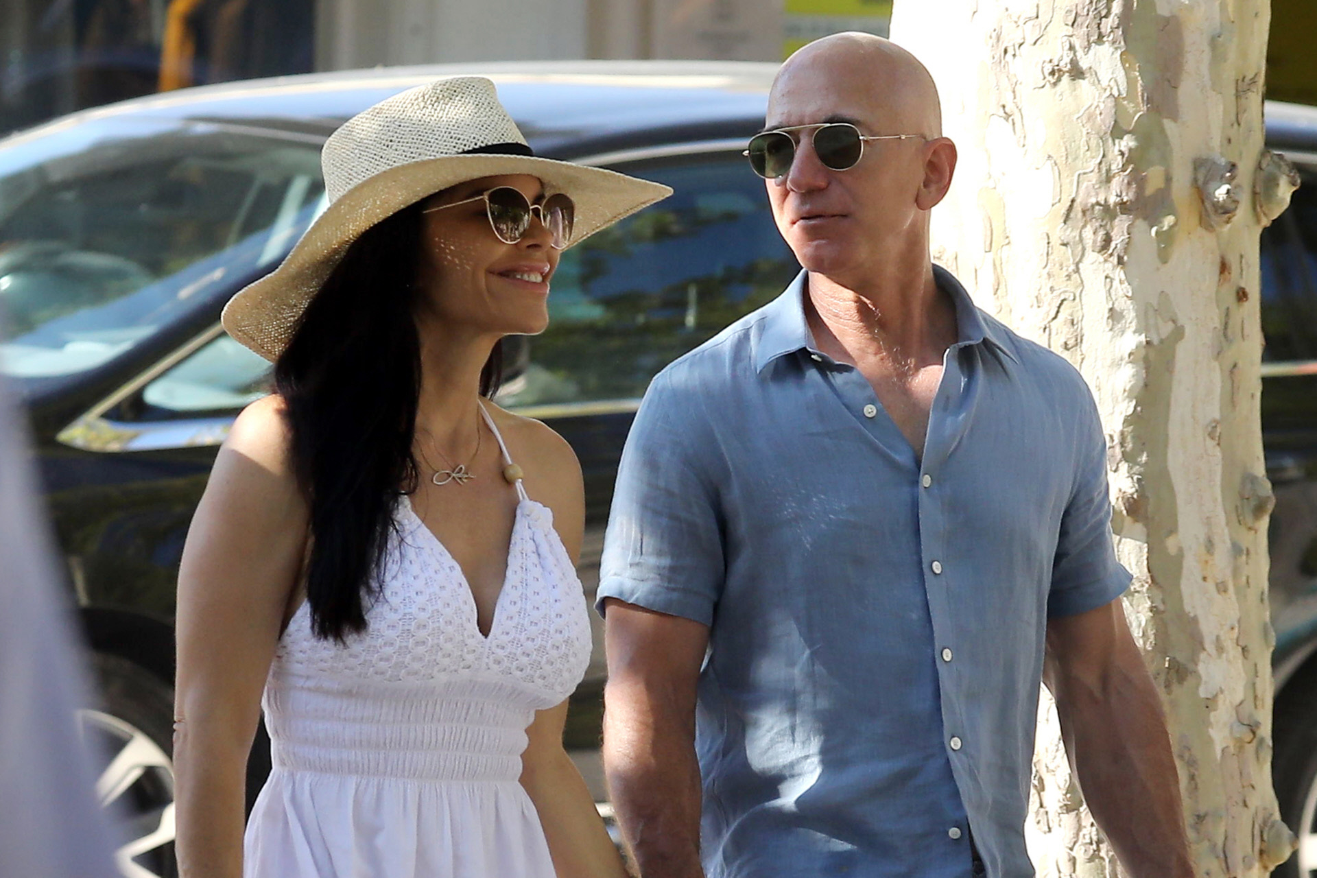 Jeff Bezos y Lauren Sanchez en Saint-Tropez en 2019.