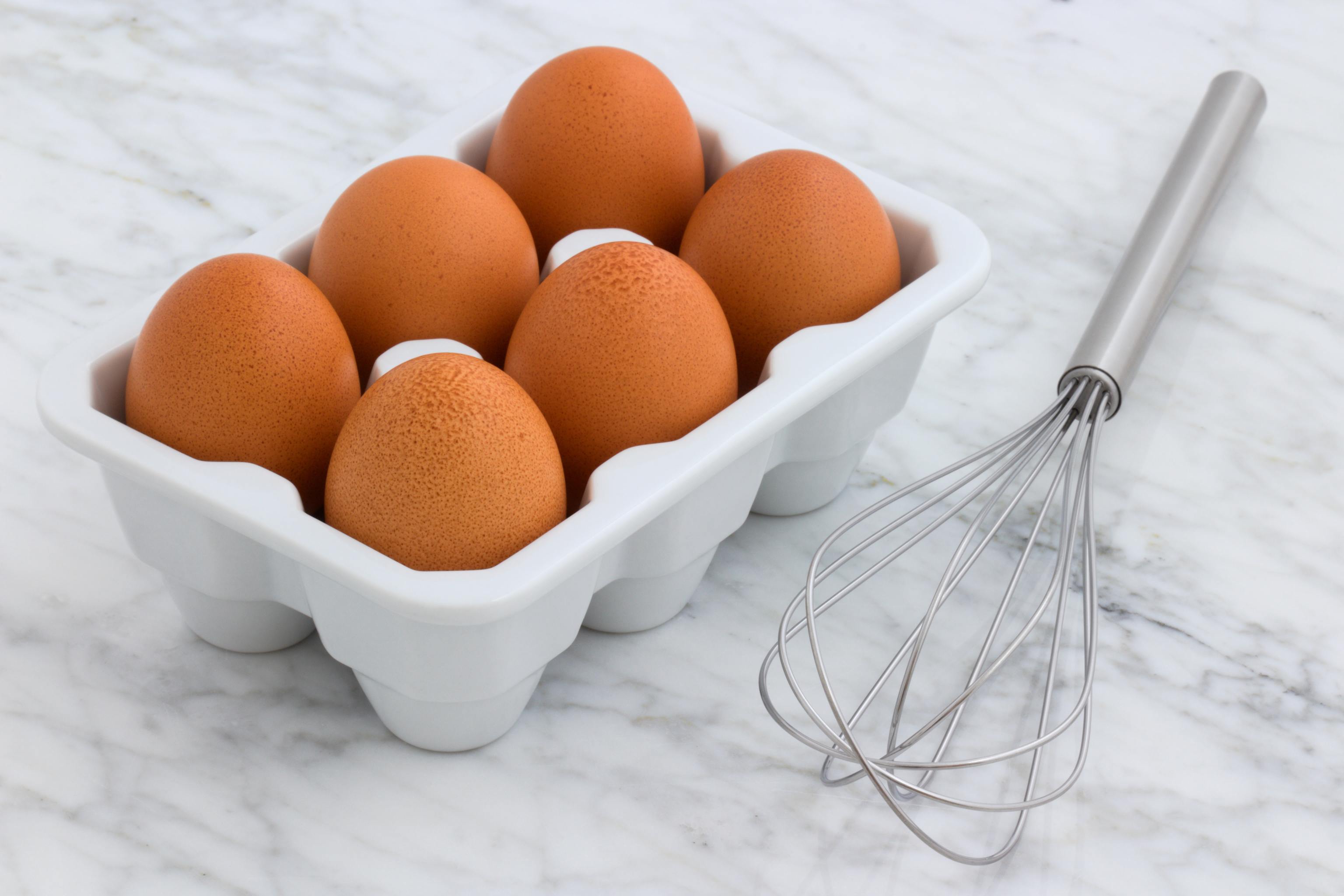 Alimentos con triptófano para dormir mejor: huevos