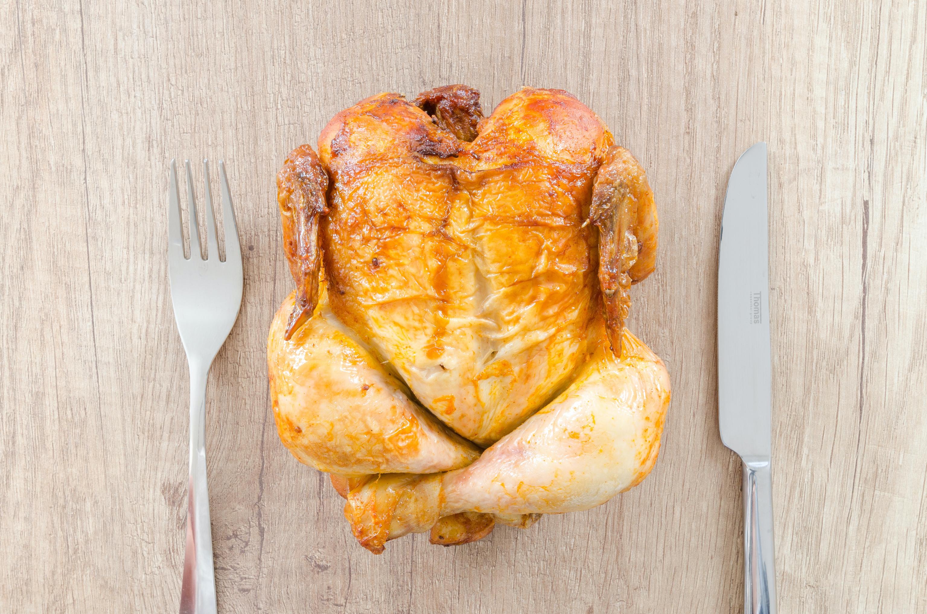 Alimentos con triptófano para dormir mejor: carnes blancas como el pollo