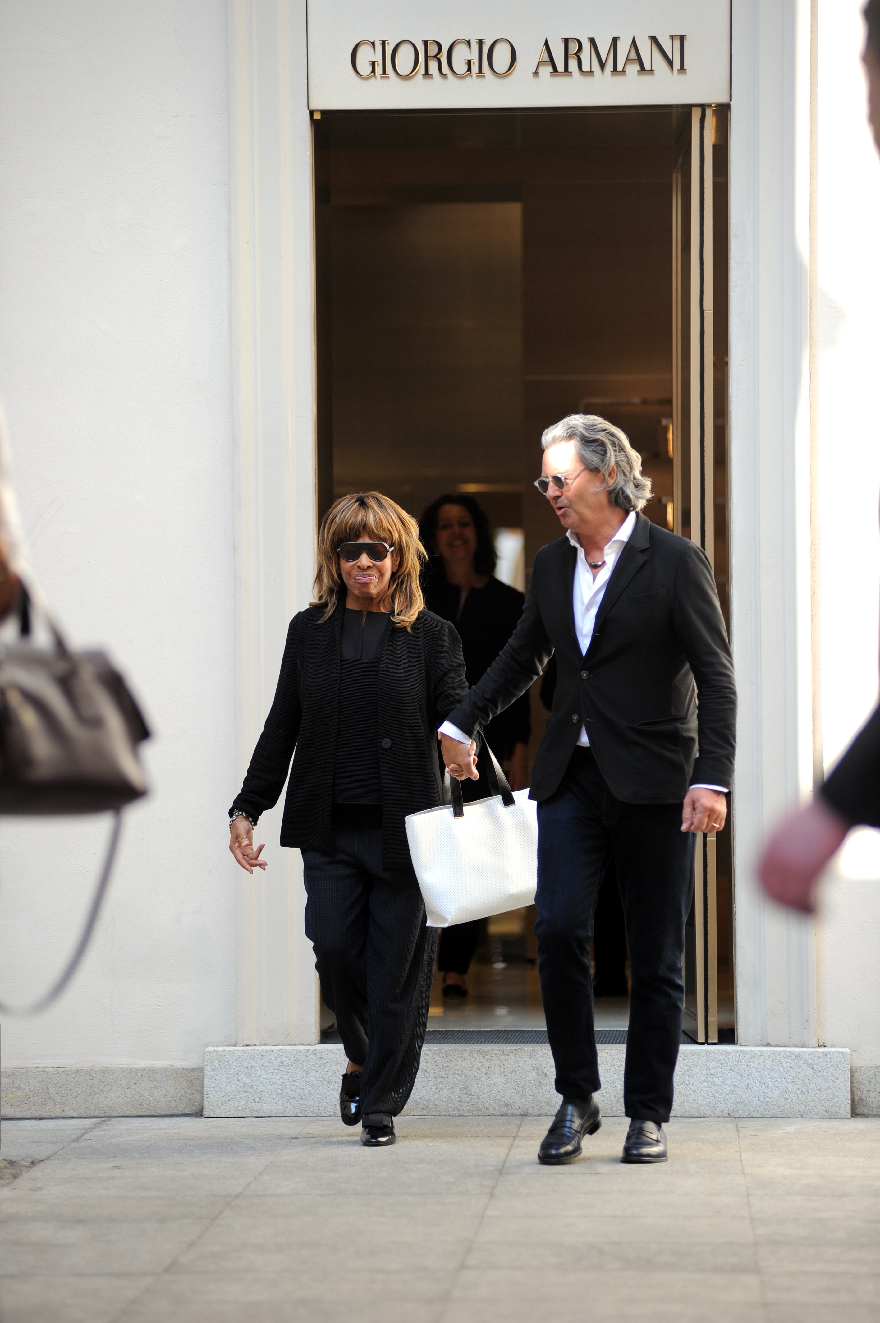 Tina Turnes y su marido, Erwin Bach, de compras en Milán en 2016.