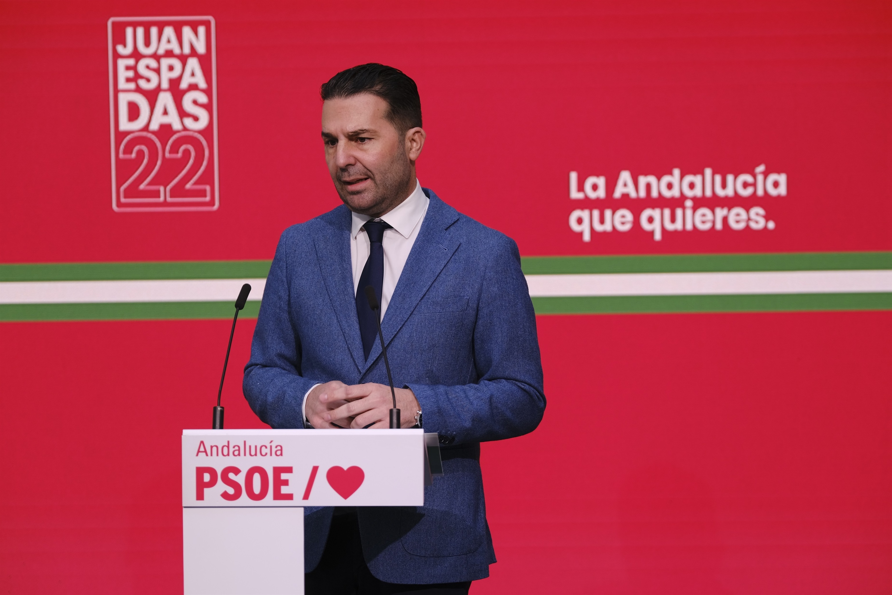 El secretario de Organización del PSOE andaluz, Noel López, en una rueda de prensa.