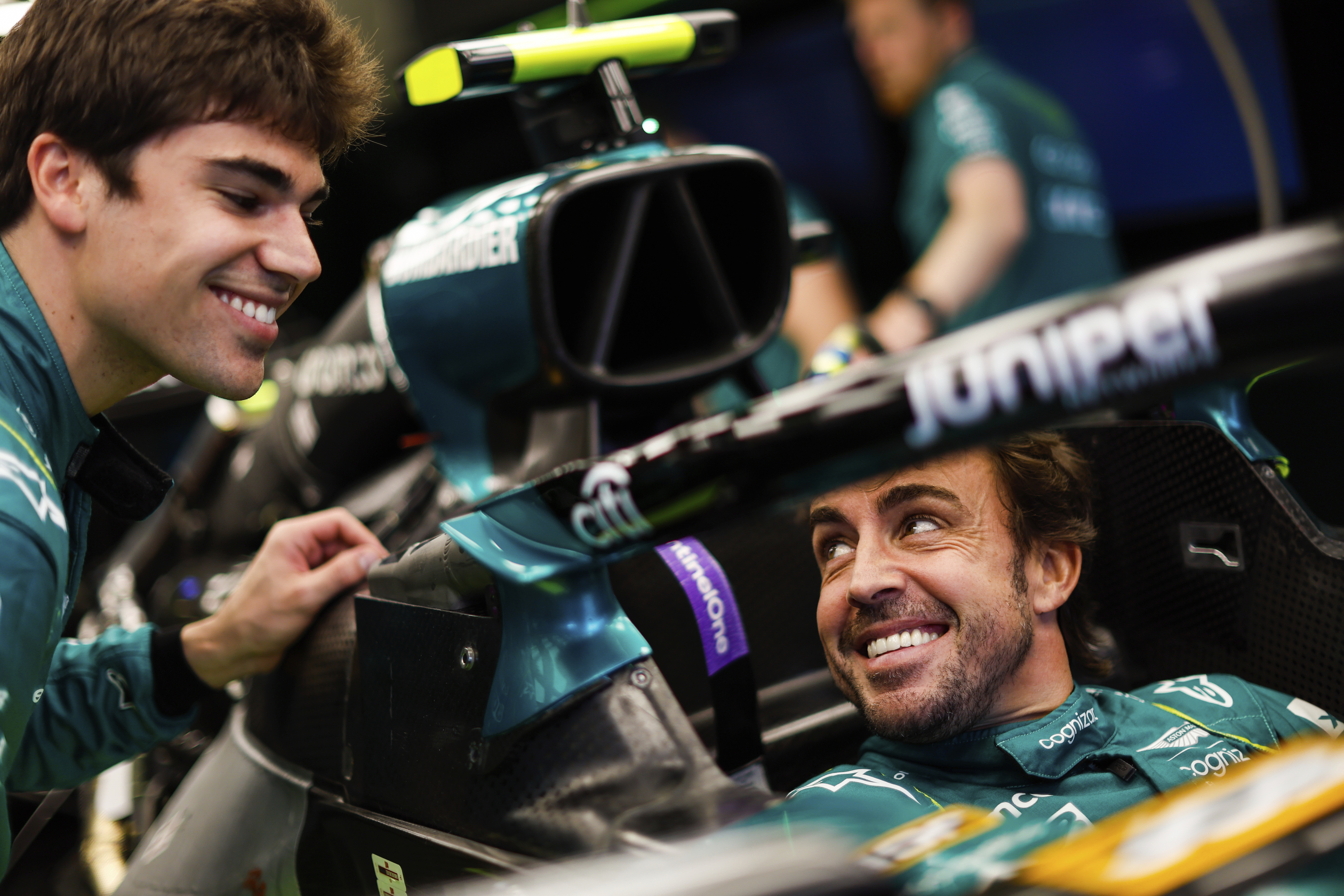Alonso y Stroll, durante el Gran Premio de Azerbaiyn.