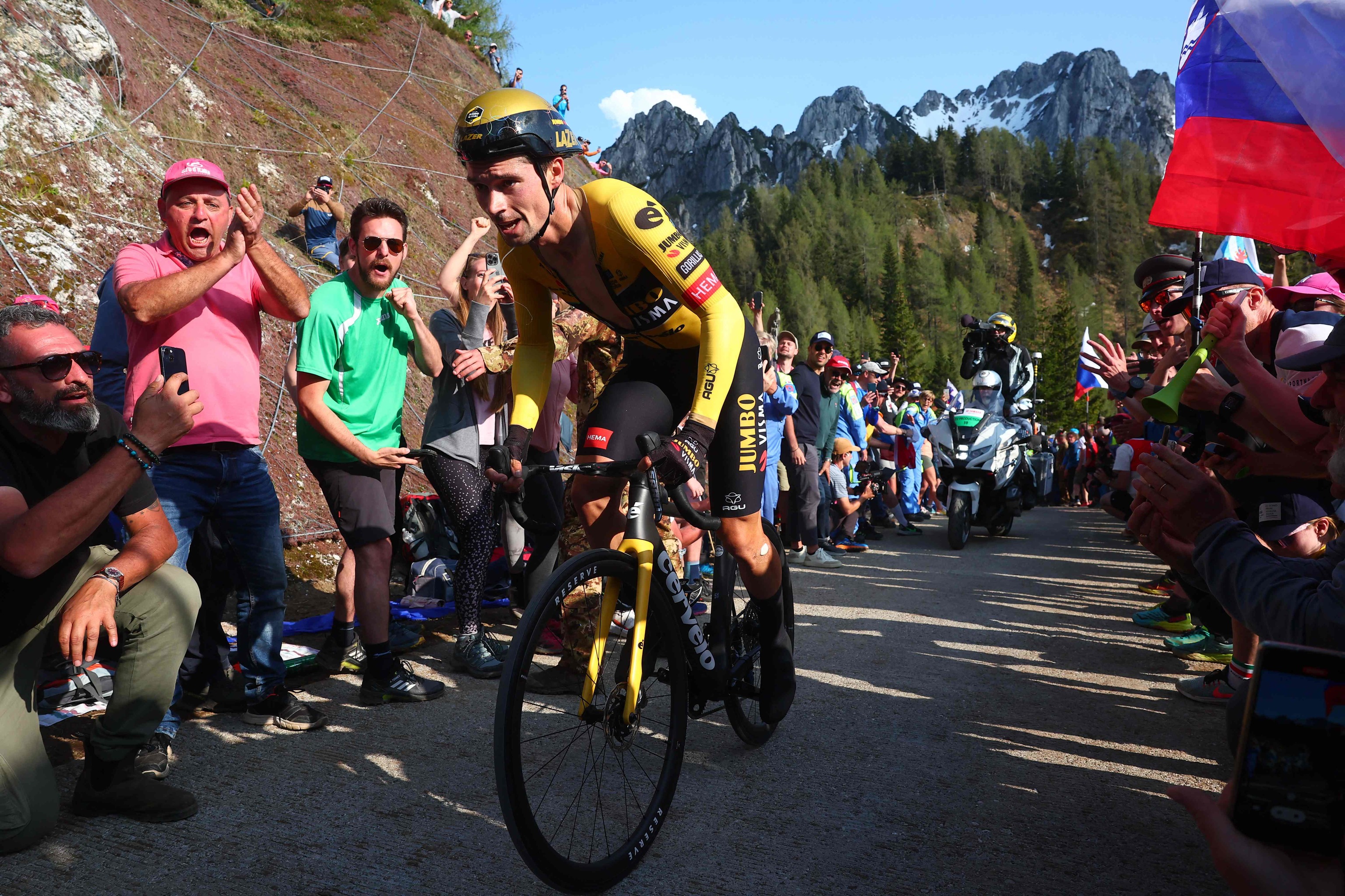 Giro de Italia: Roglic remonta Giro de Italia en una cronoescalada final | Giro de Italia