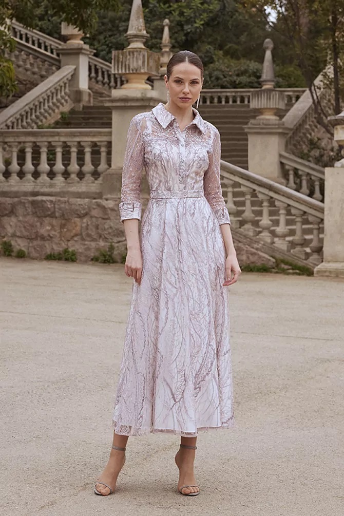 25 vestidos de madrina de estilo camisero de Grace Barcelona para bodas 2024 que estilizan y son tendencia