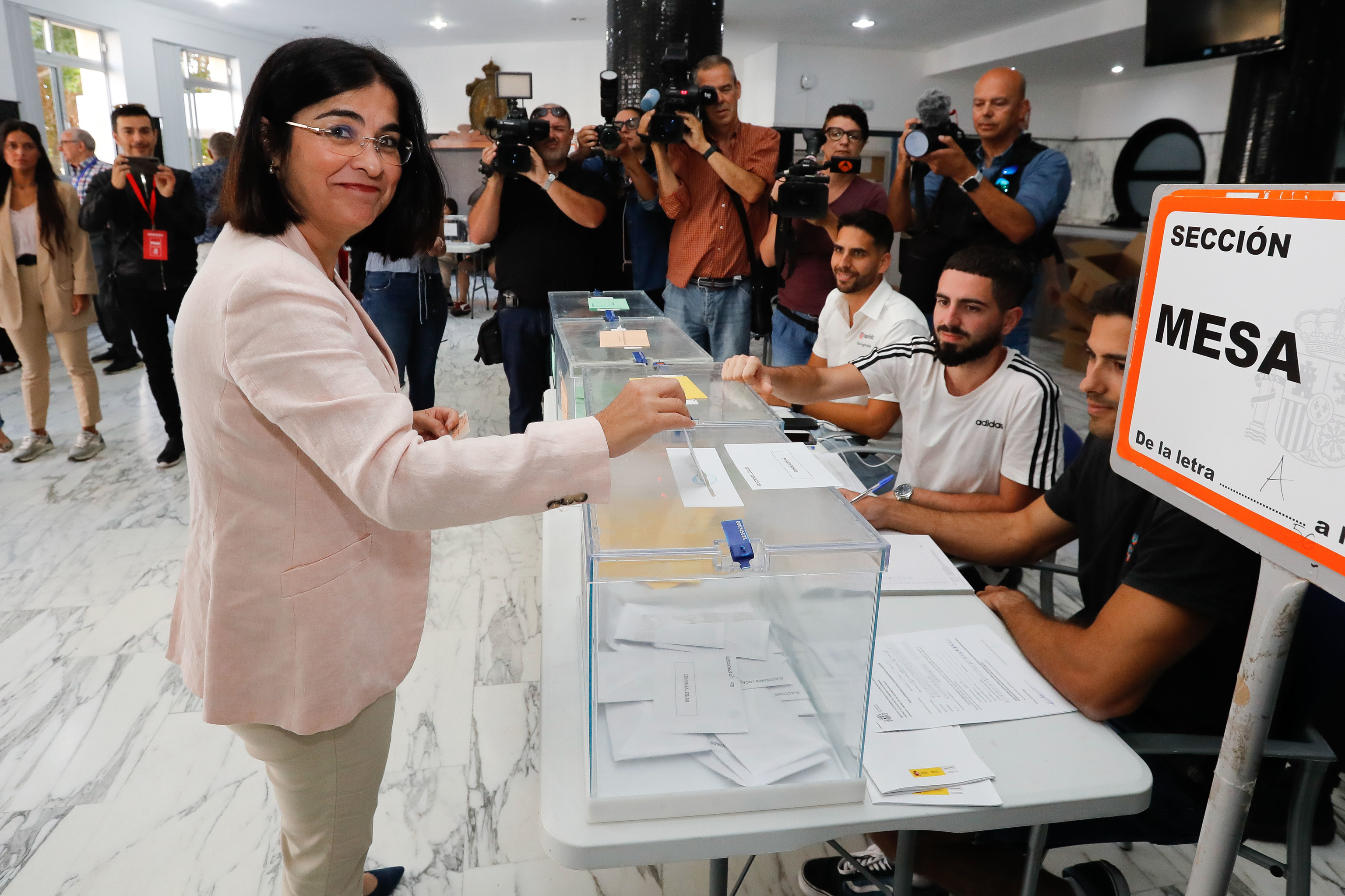 La ex ministra y candidata del PSOE a la Alcalda de Las Palmas, Carolina Darias, este domingo.