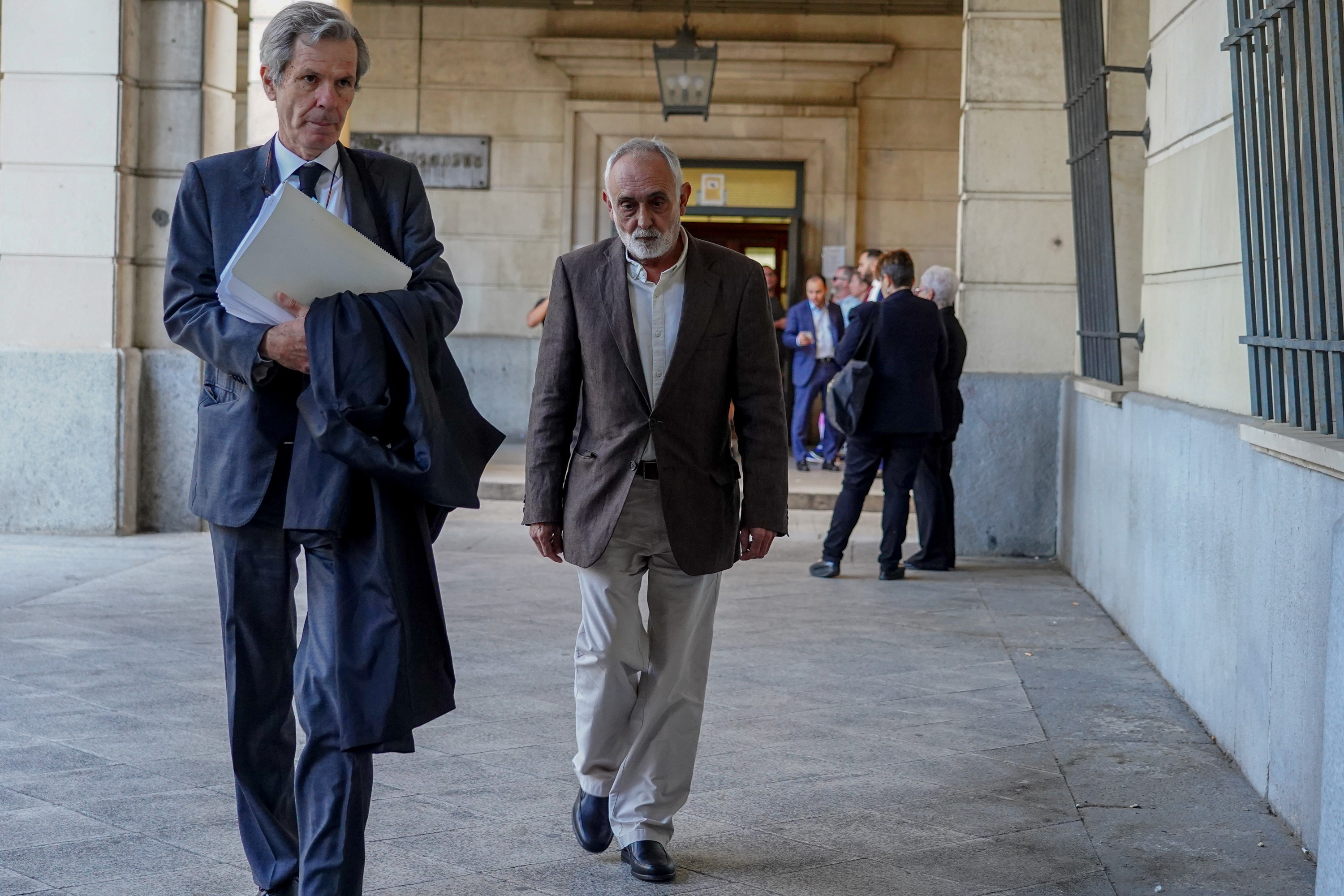 El ex director de la Faffe, Fernando Villn, entrando en la Audiencia Provincial en una de las sesiones del juicio.