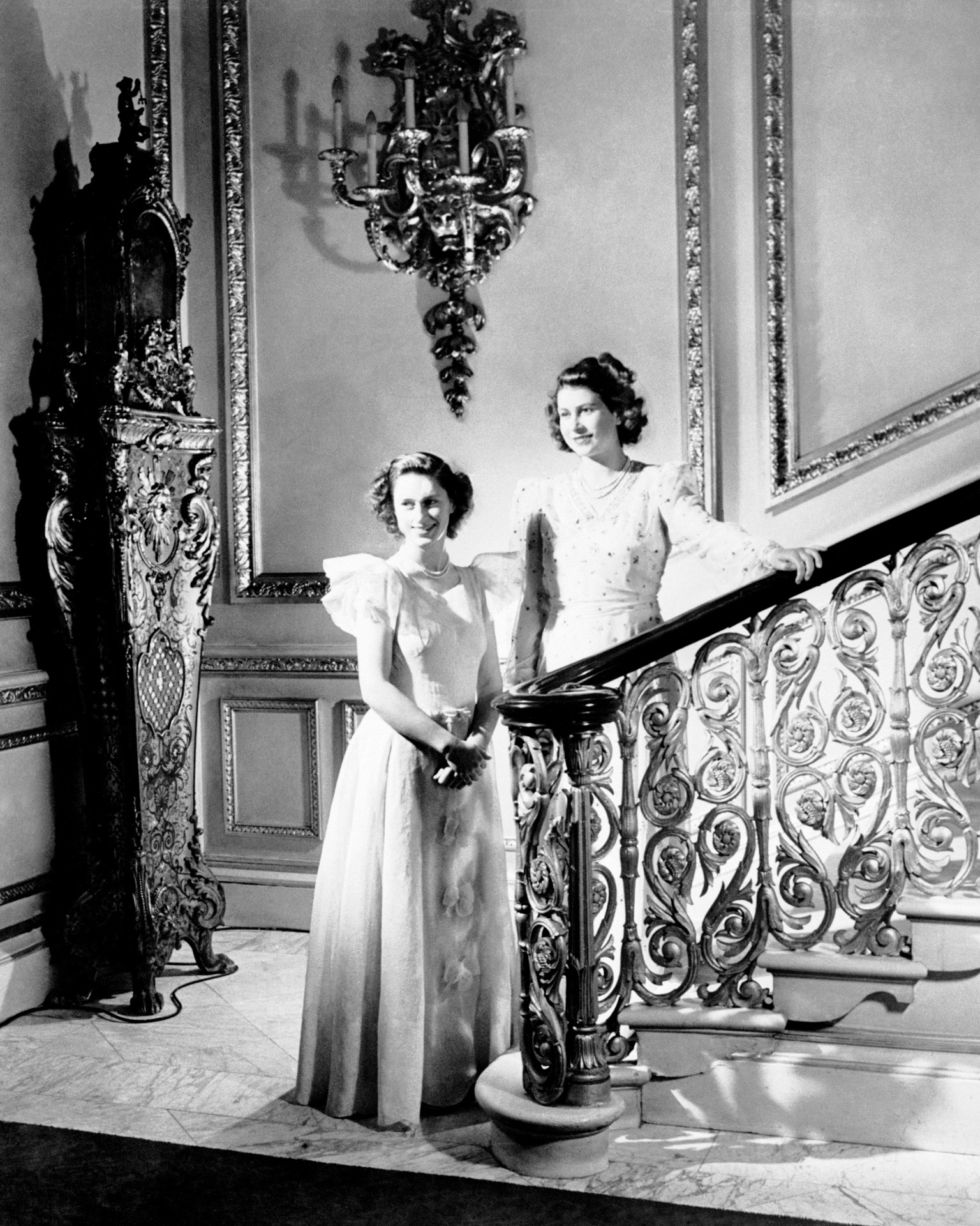 Las princesas Margarita e Isabel, en la dcada de los 40.