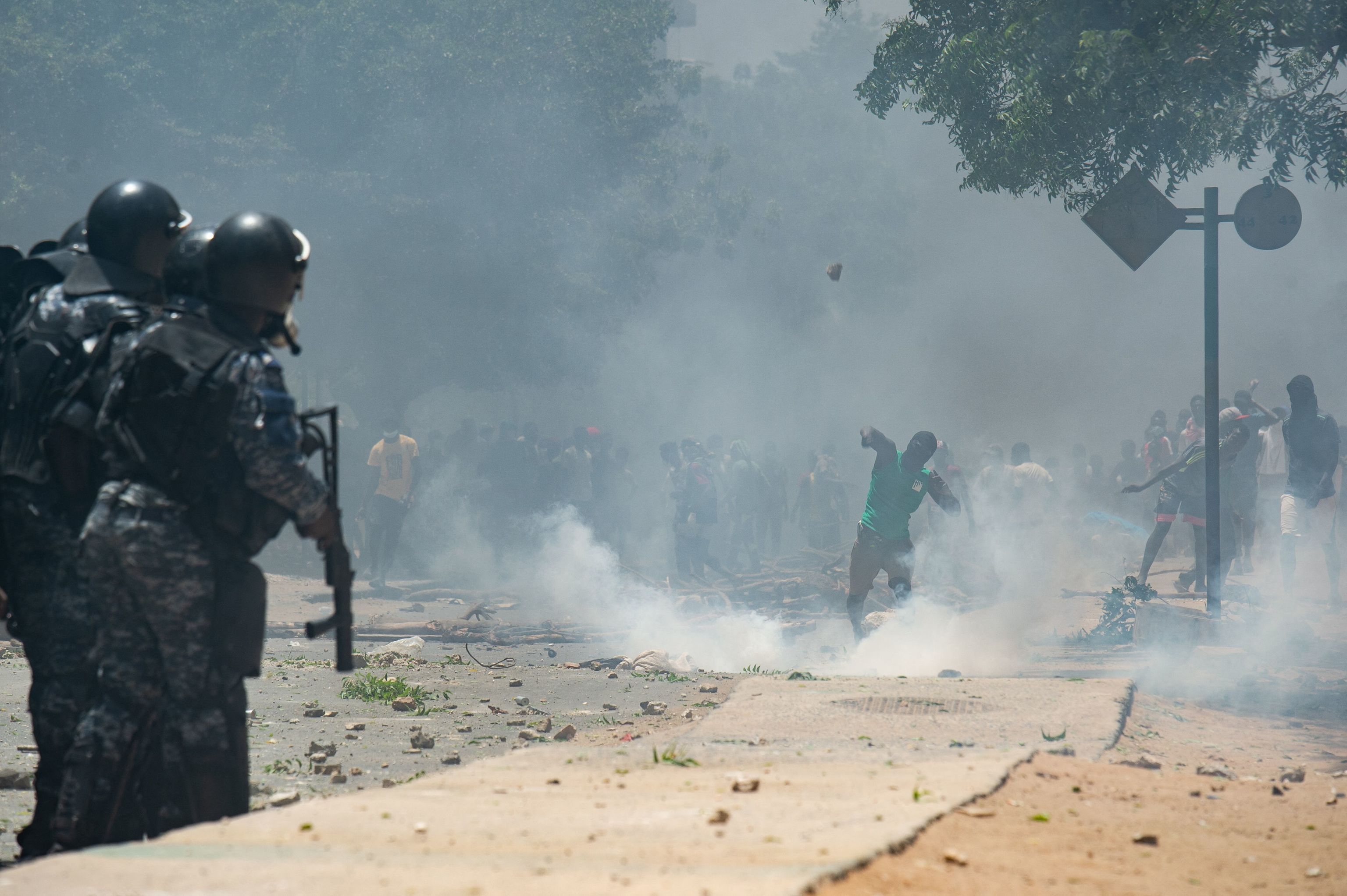 Violentas protestas en Senegal por la condena del líder de la oposición dejan al menos  9 muertos