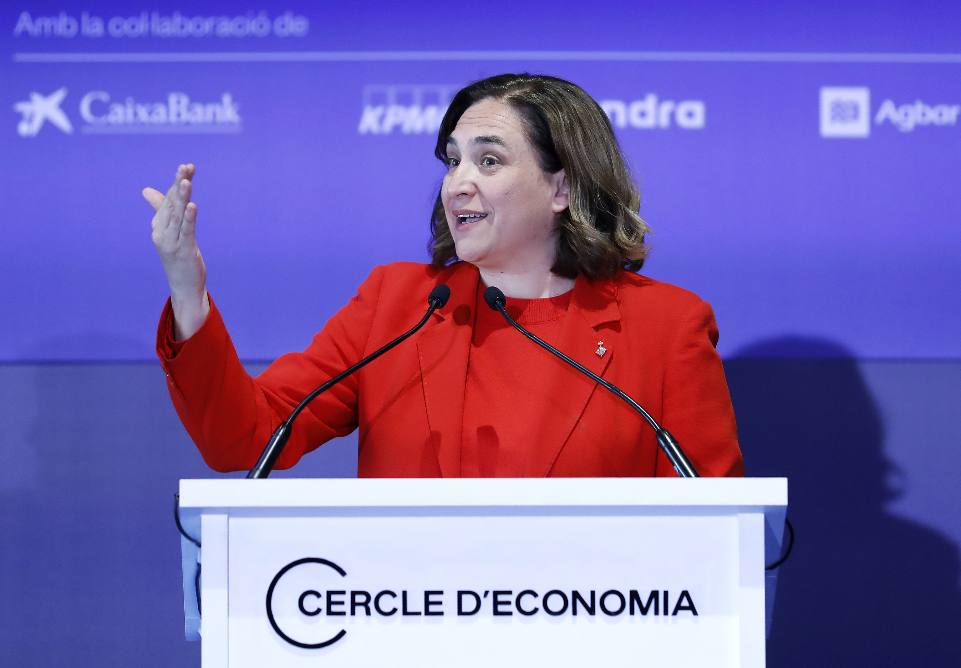 La alcaldesa de Barcelona, Ada Colau, en el Crculo de Economa