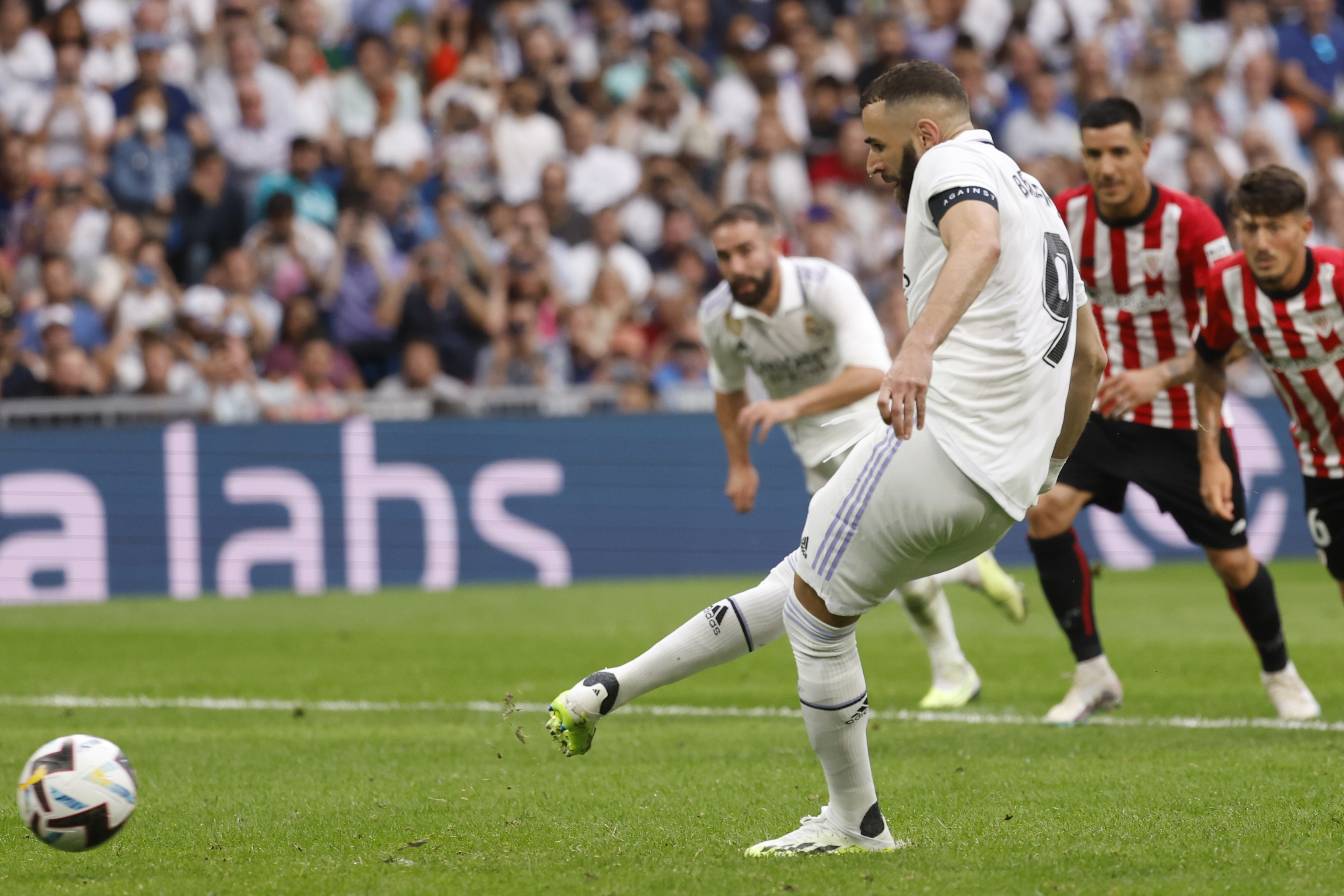 El penalti de Benzema para el 1-1 en el Bernabéu.