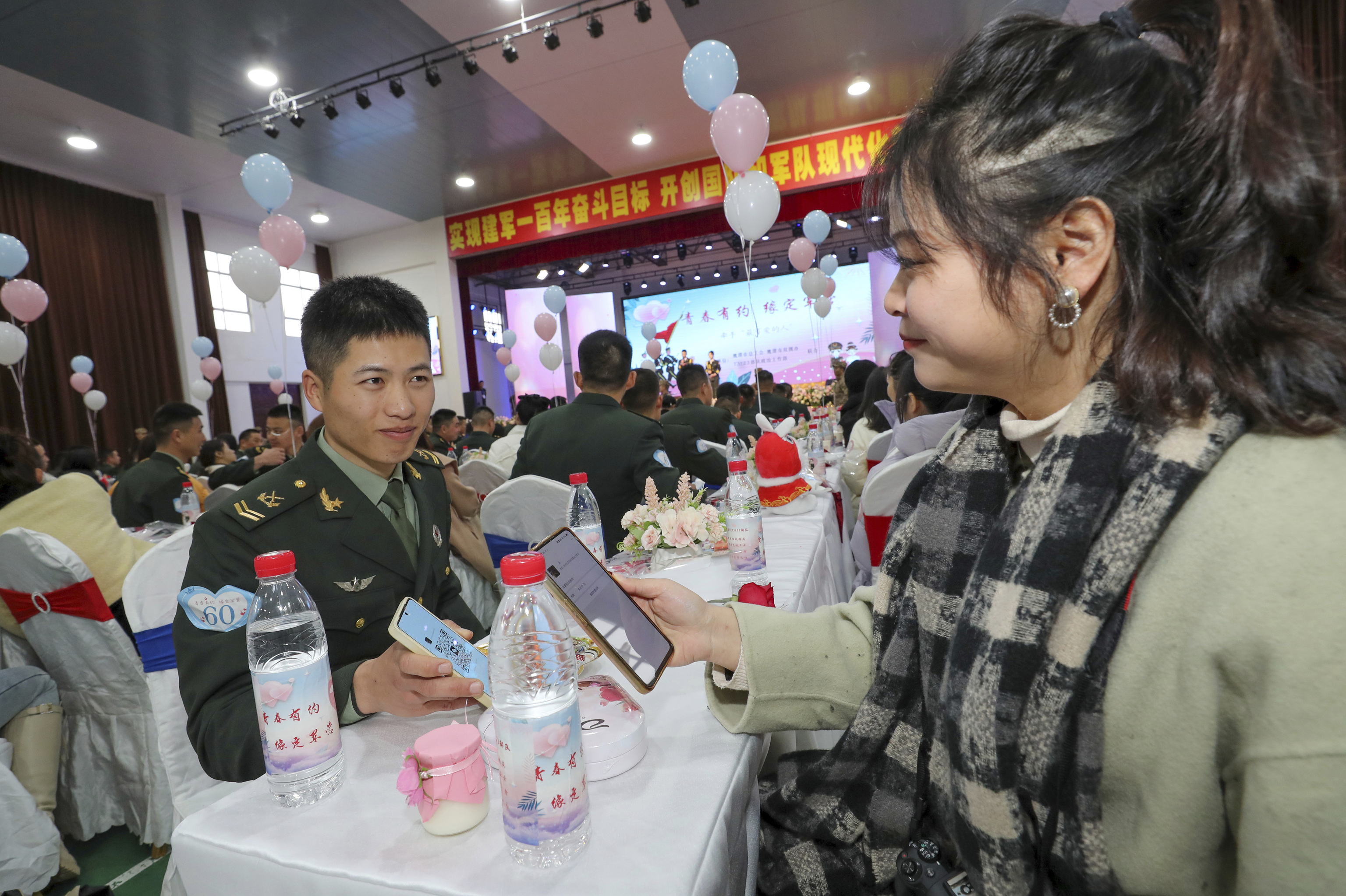 Encuentro de 'speed dating' organizado por las autoridades de Yingtan