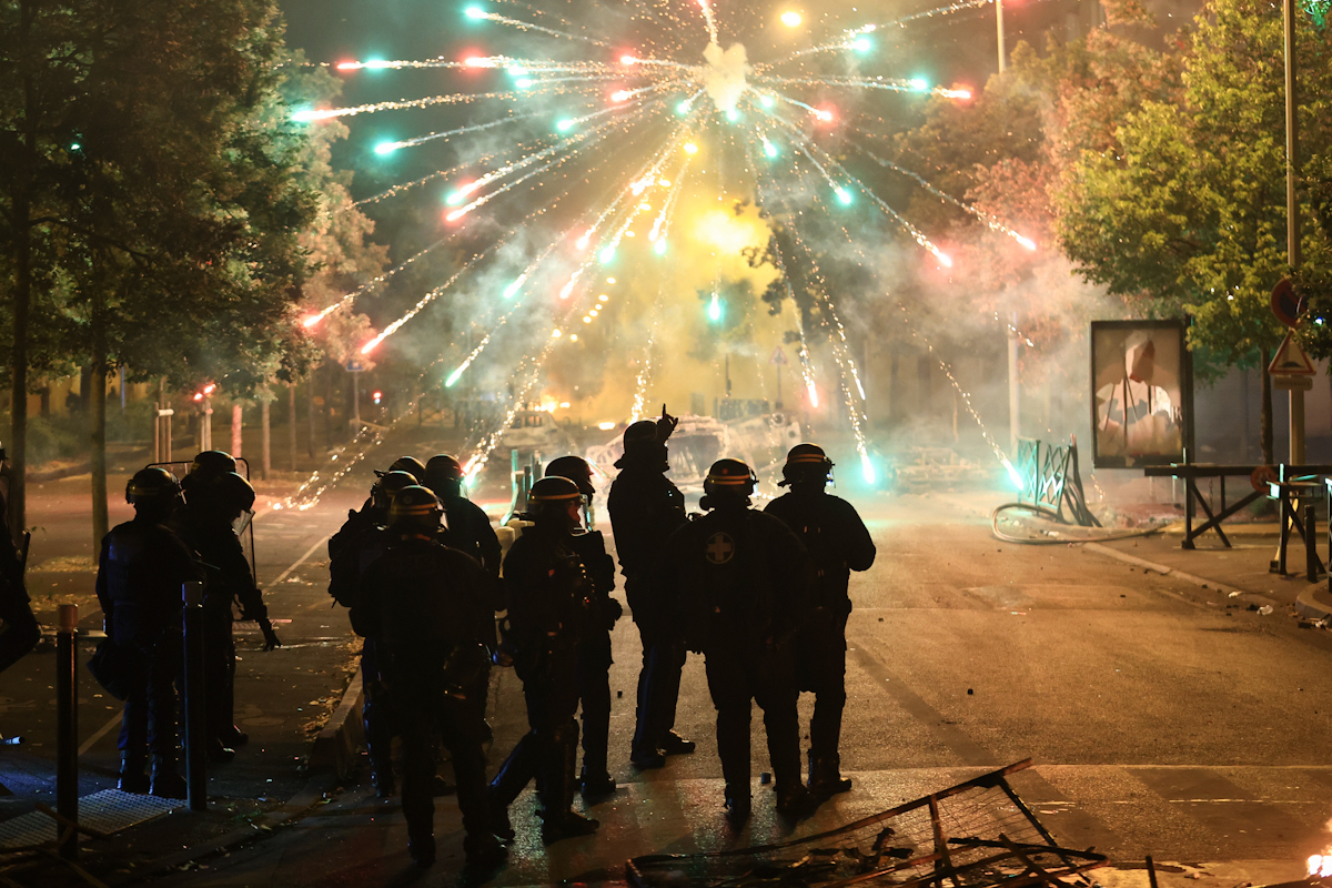 Disturbios en Nanterre, en la noche del viernes.