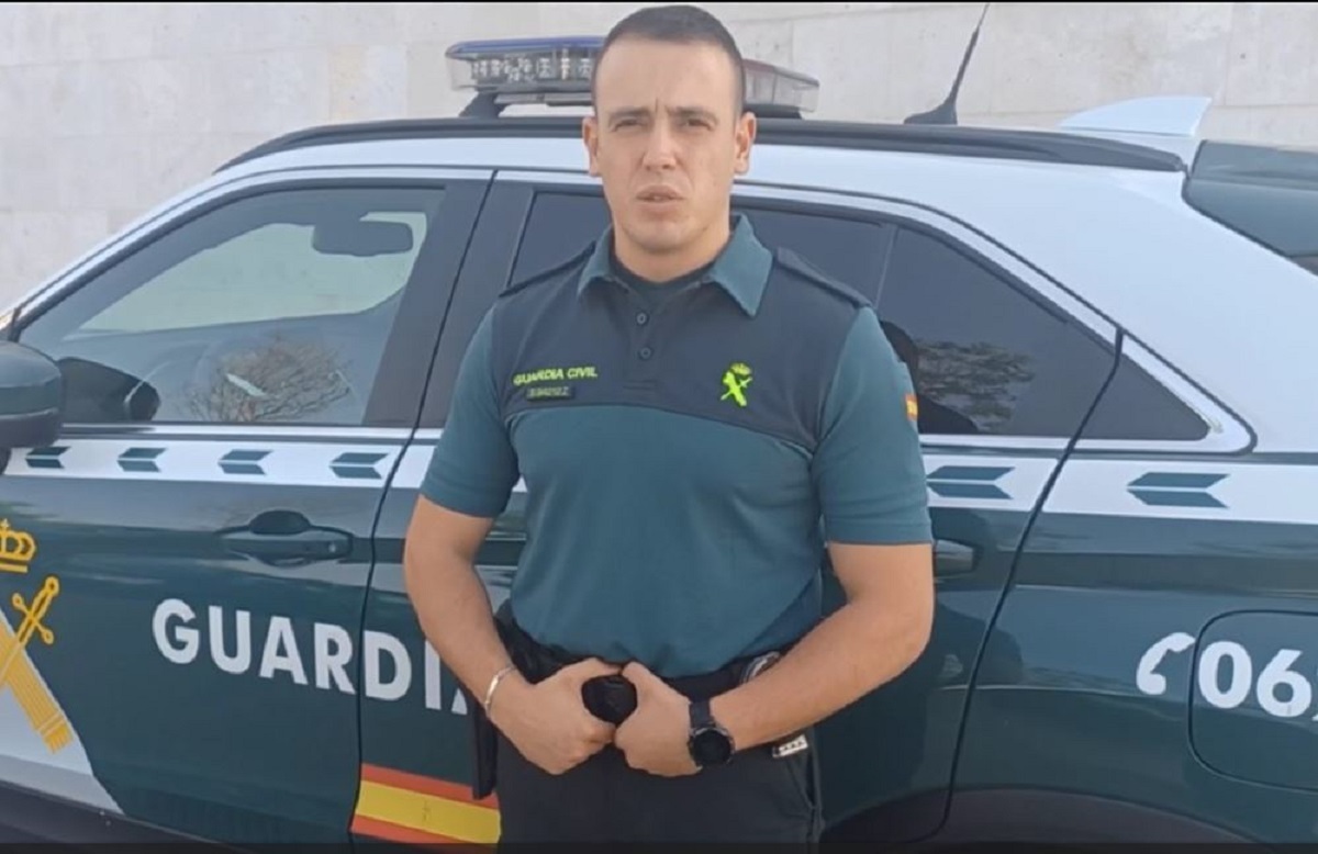 El agente de la Guardia Civil que salvó a la mujer en Villaverde