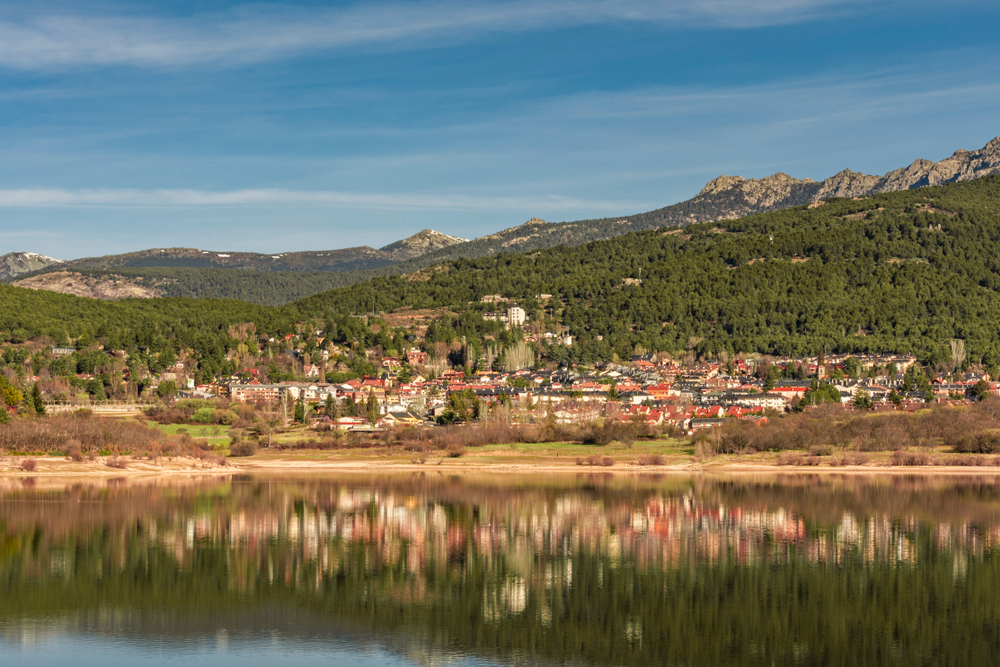 Panorámica del pueblo de Navacerrada, en la sierra madrileña.