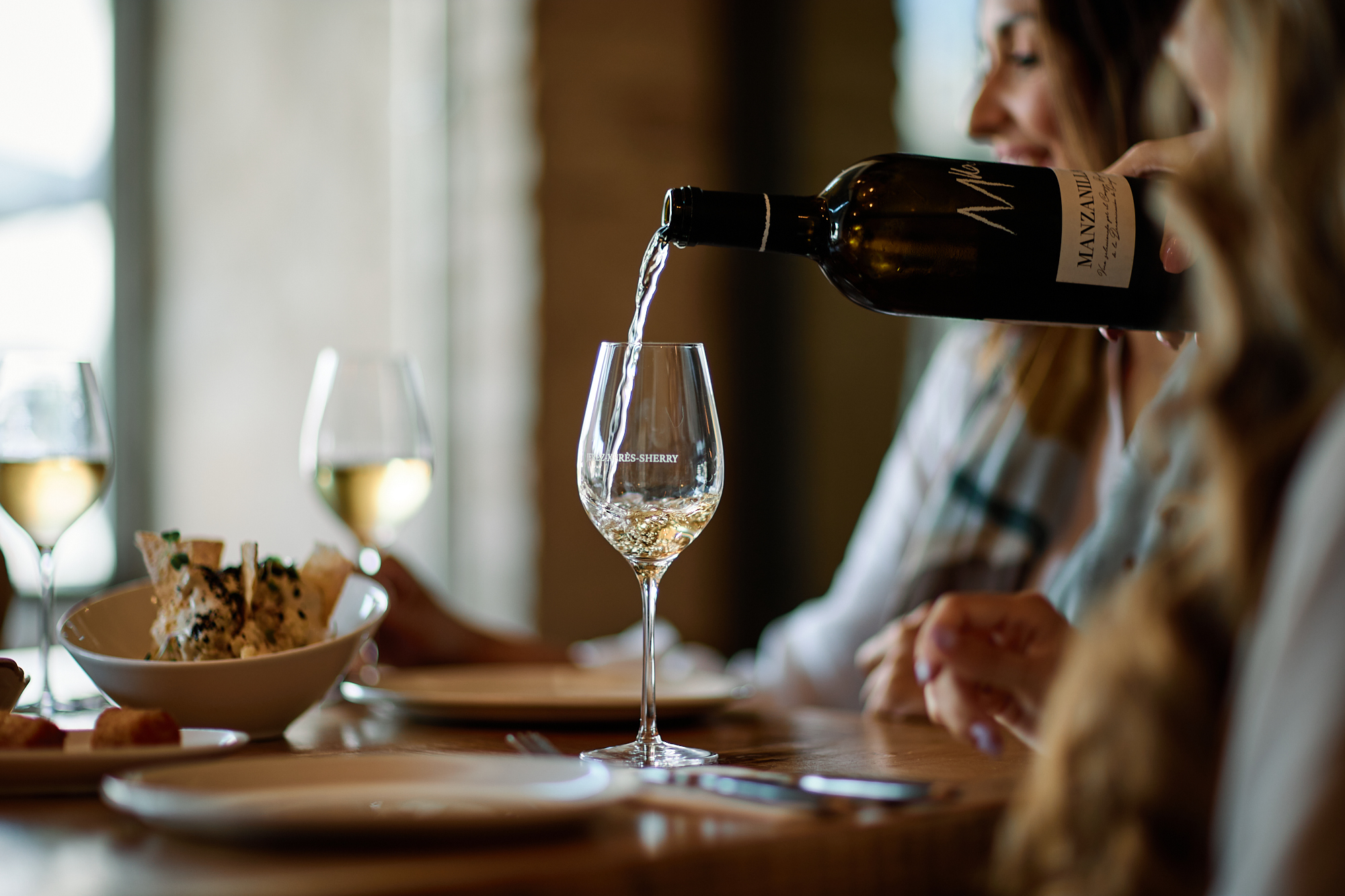 Diez botellas para entender y enamorarse de los vinos de Jerez