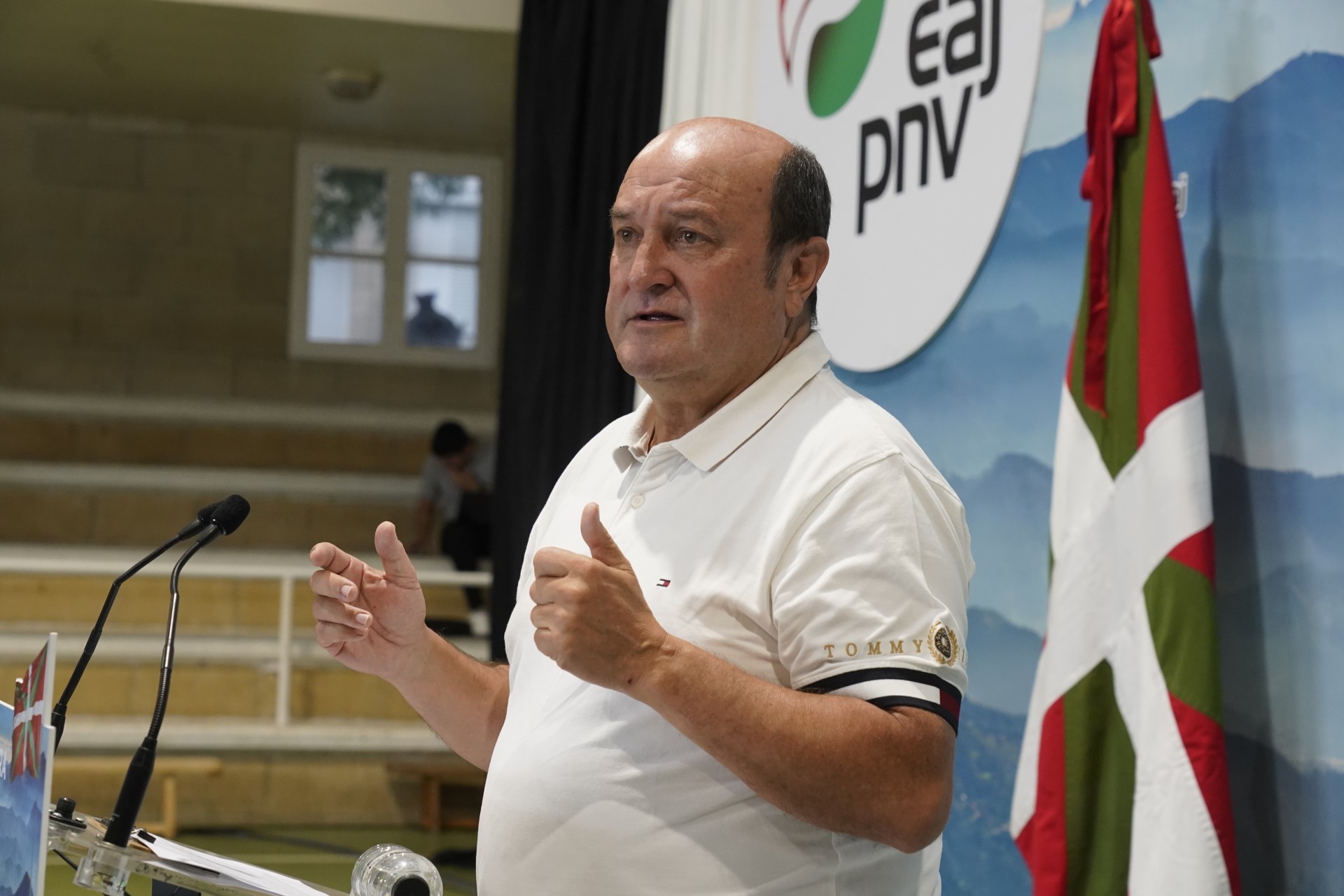El presidente del PNV Andoni Ortuzar durante su intervencin en el acto organizado en Zarautz.