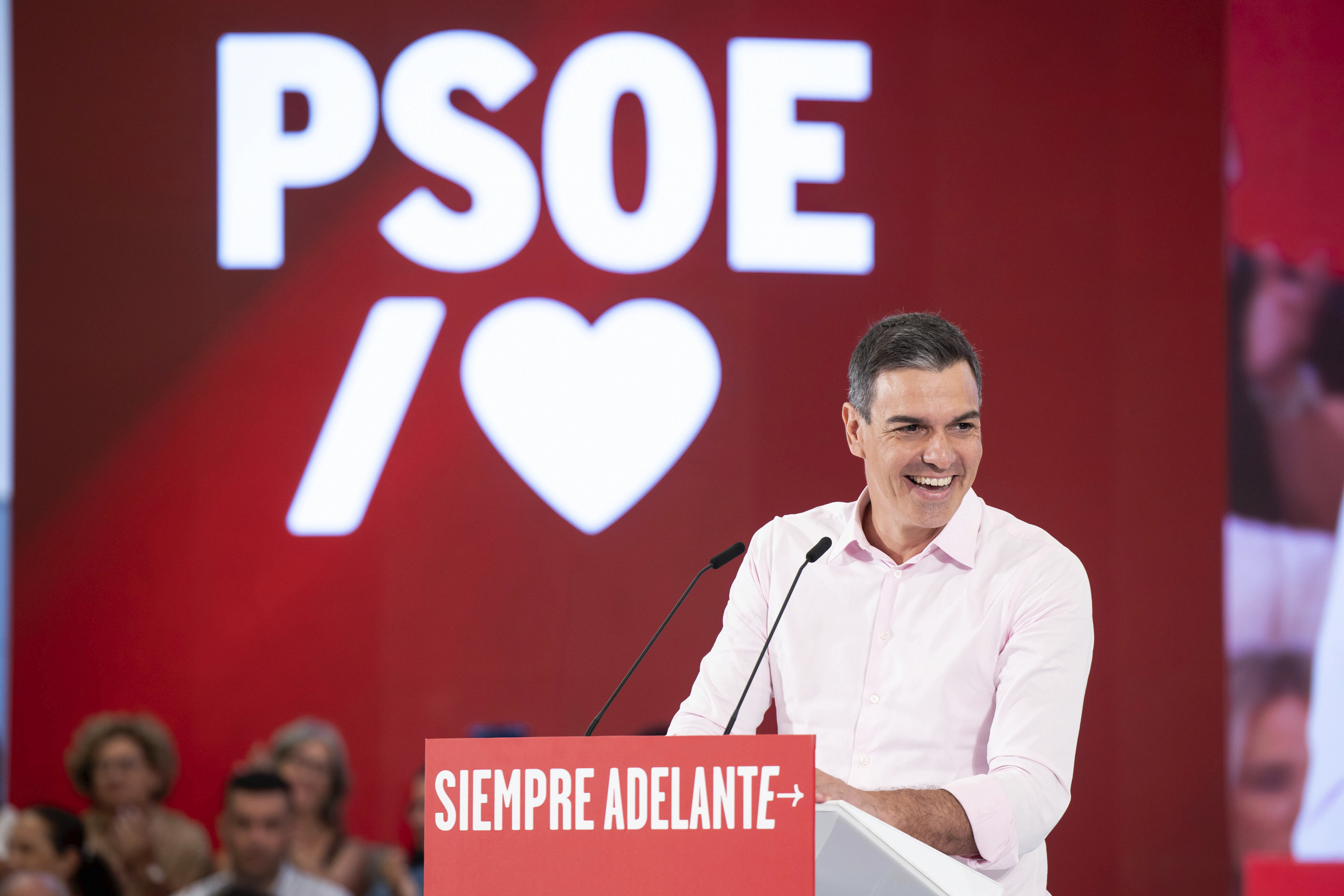 Intervencin del presidente del Gobierno en funciones, Pedro Snchez, durante un mitin del PSOE en Mlaga.
