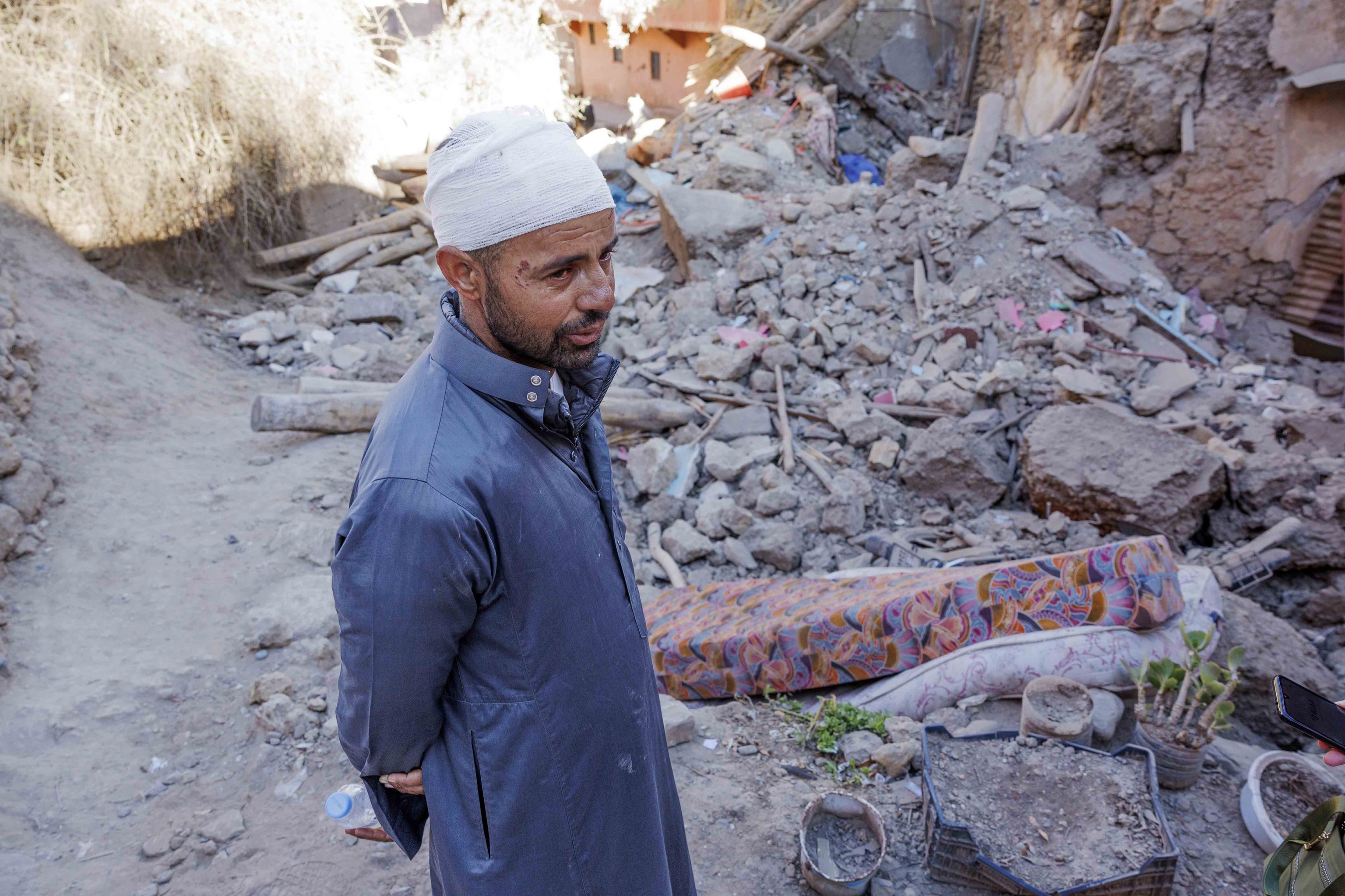 Hasan, en Mulay Ibrahim, perdi a su mujer y sus bebs gemelos en el terremoto.