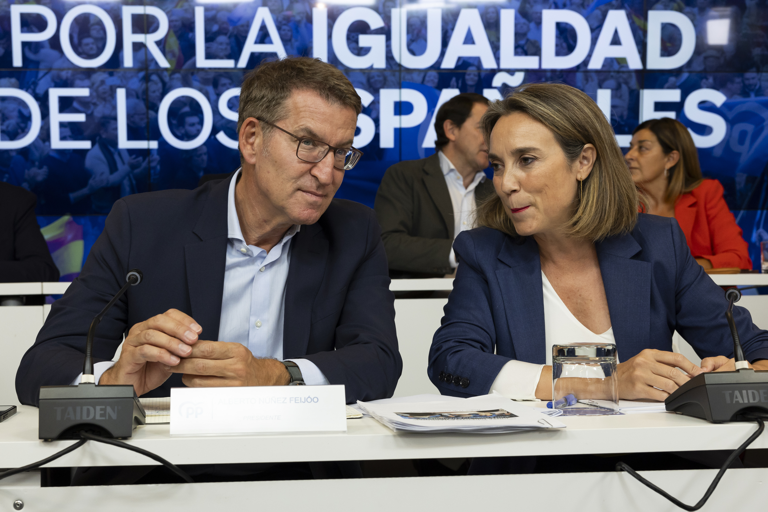 Alberto Núñez Feijóo y Cuca Gamarra, en la reunión del lunes de la Junta Directiva del PP.