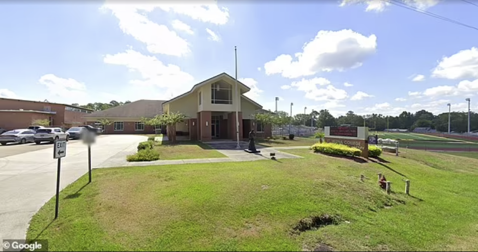 Imagen de la escuela de Luisiana donde ha tenido lugar el tiroteo.