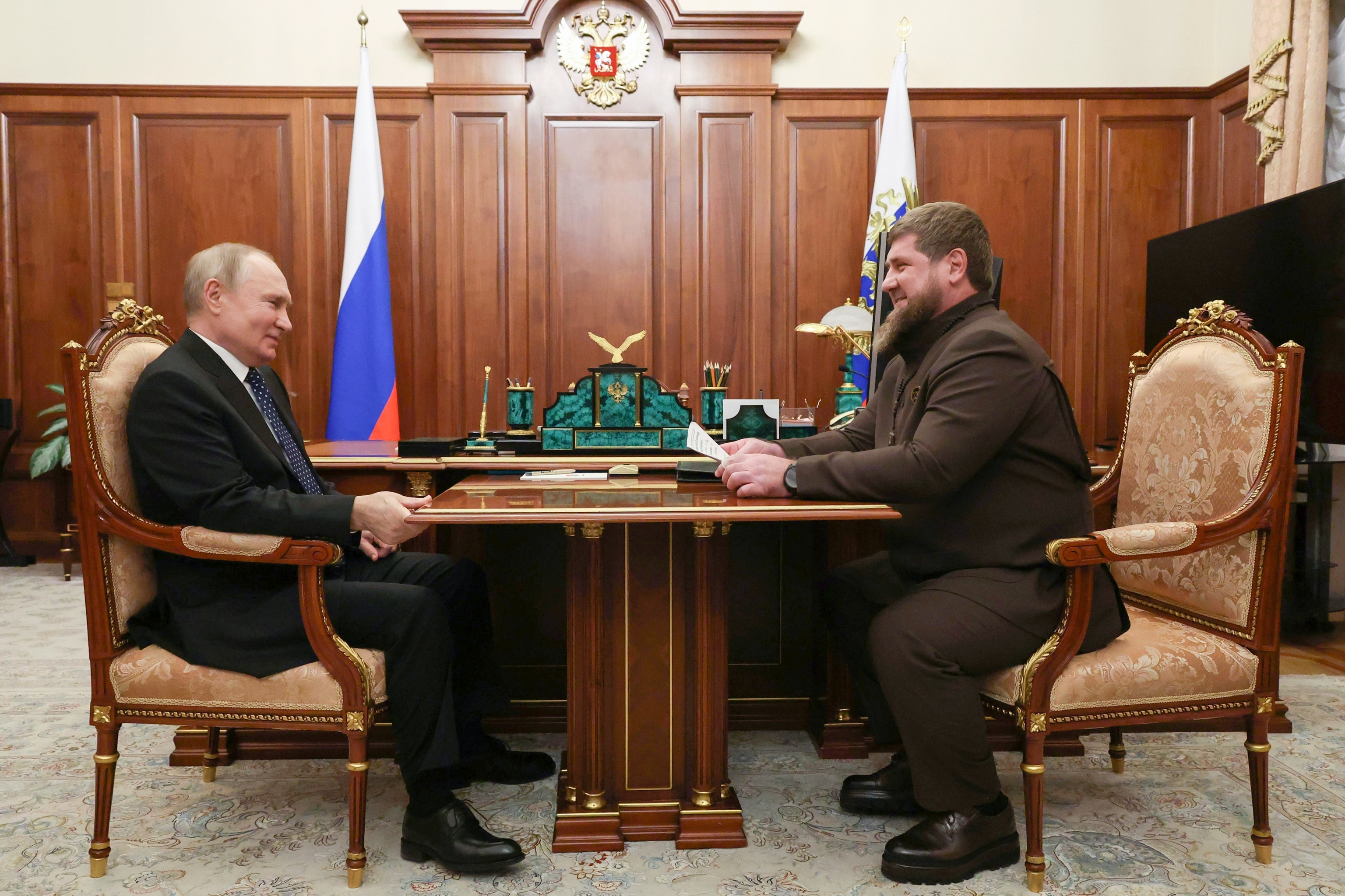 La Inteligencia militar de Ucrania asegura que el líder checheno Kadírov, aliado de Putin, está grave