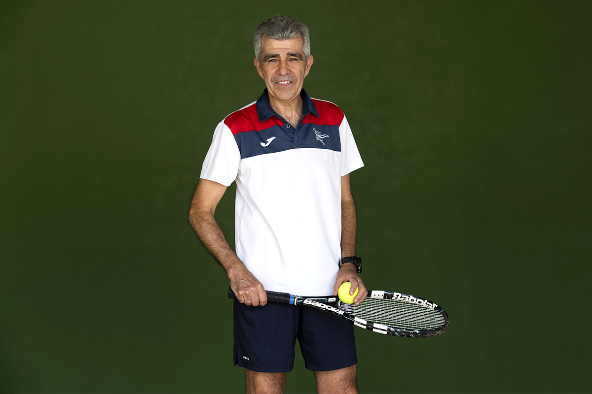Gracias a la intervención, Antonio Sánchez ha podido volver a jugar al tenis.