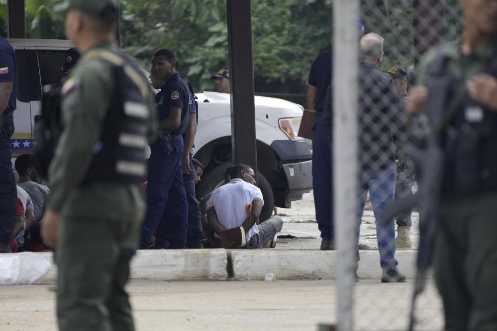 Venezuela envía a 11.000 militares a retomar la cárcel de Tocorón, base de la banda Tren de Aragua, en la que había discoteca, zoo y piscina