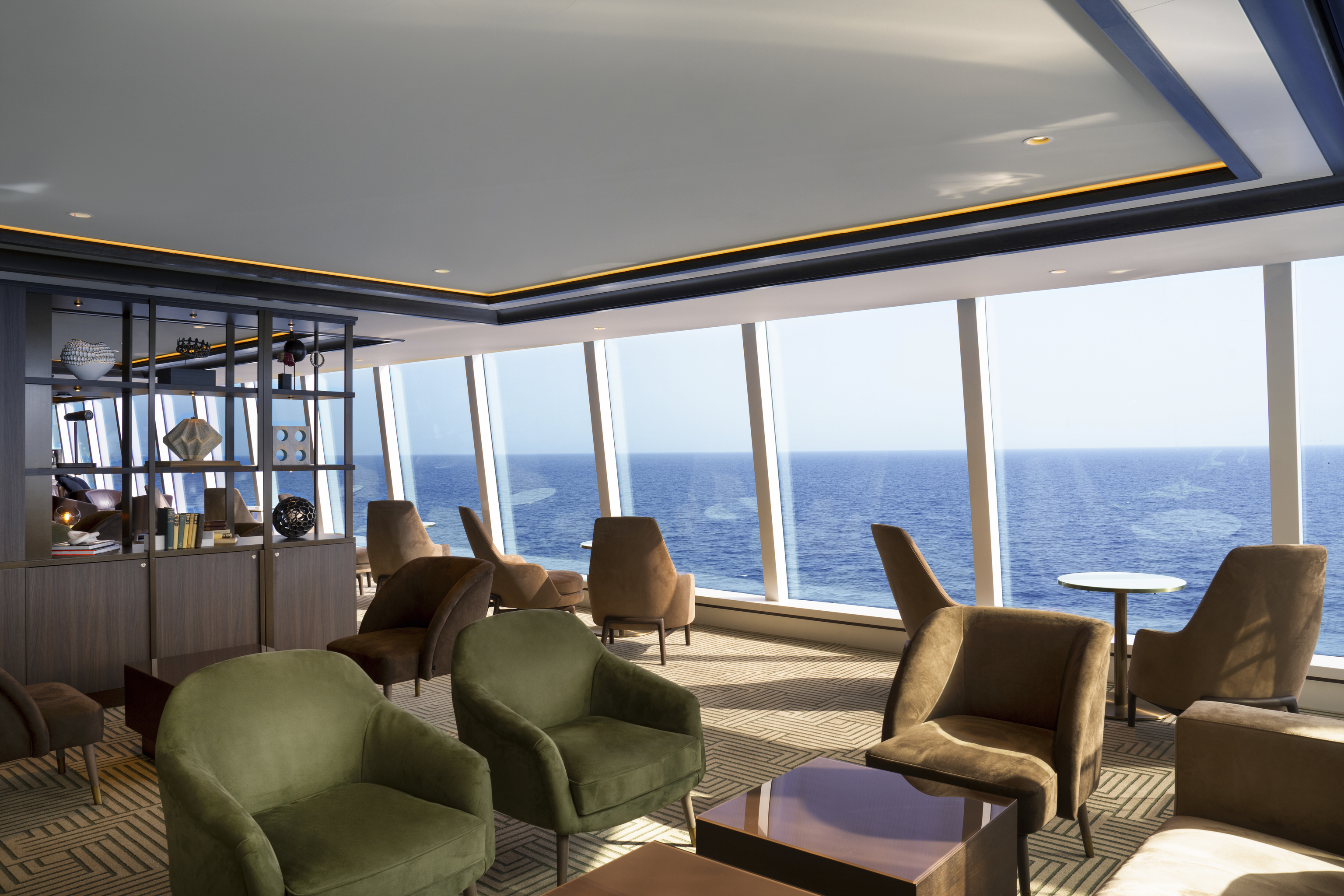 El Lounge Explora, con vistas de 270º al mar.