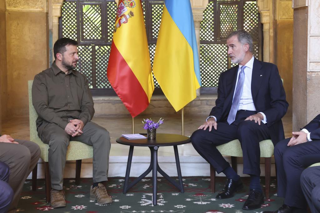 Reunión entre Felipe VI y Zelenski en La Alhambra
