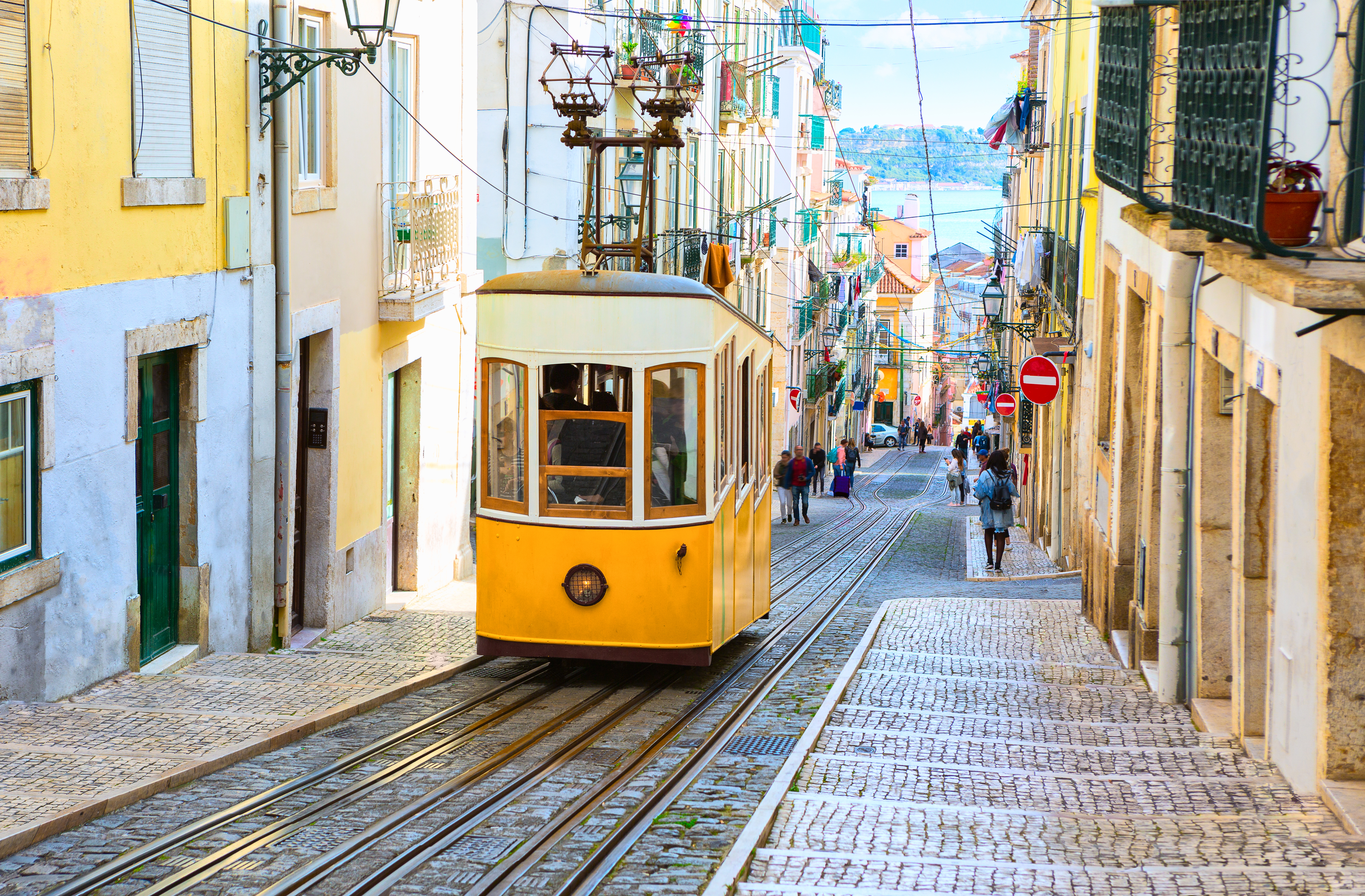 Uno de los míticos tranvía de Lisboa.
