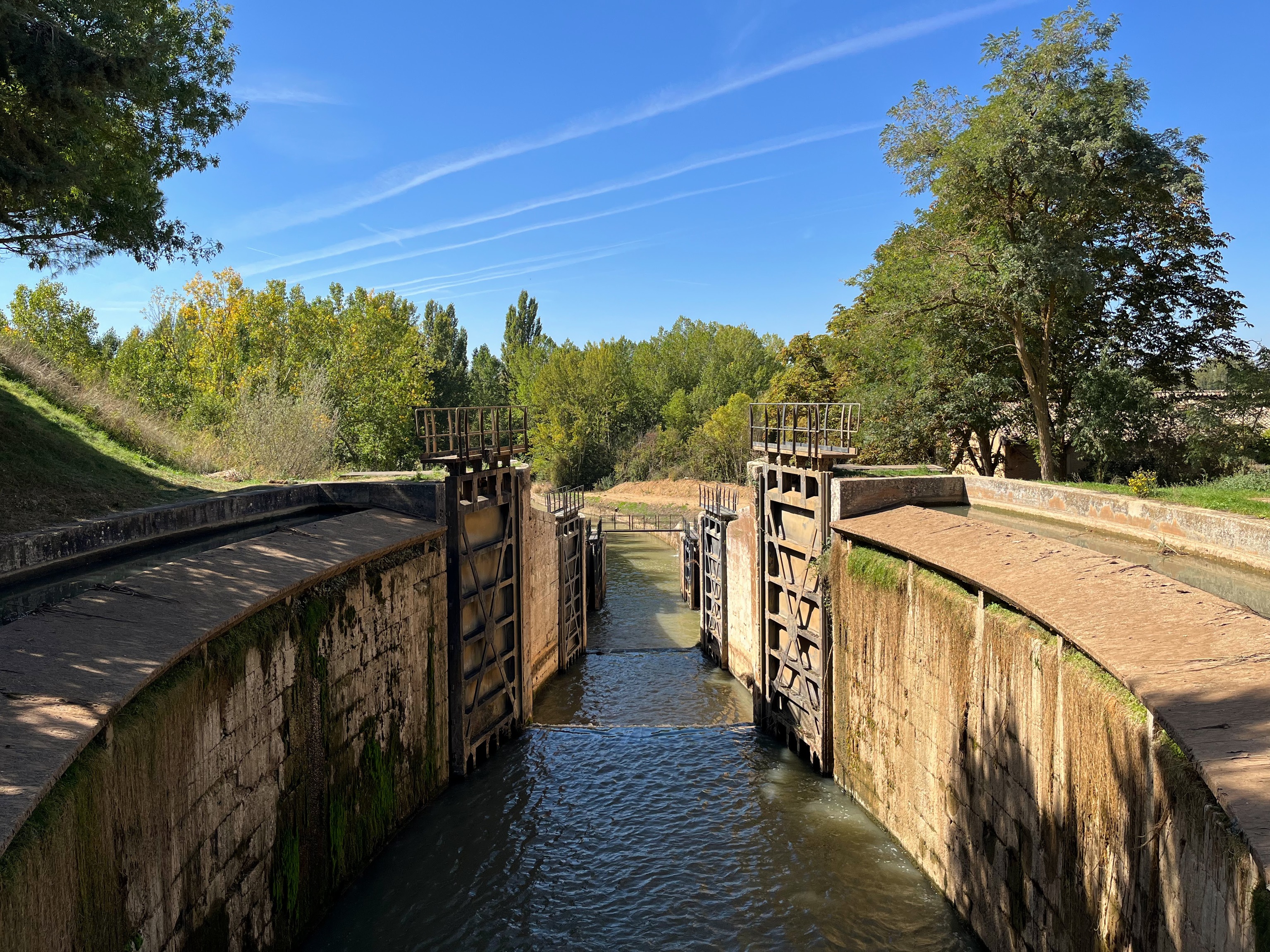 Esclusas de Calahorra de Ribas (Palencia), el lugar donde empezó la construcción del Canal.