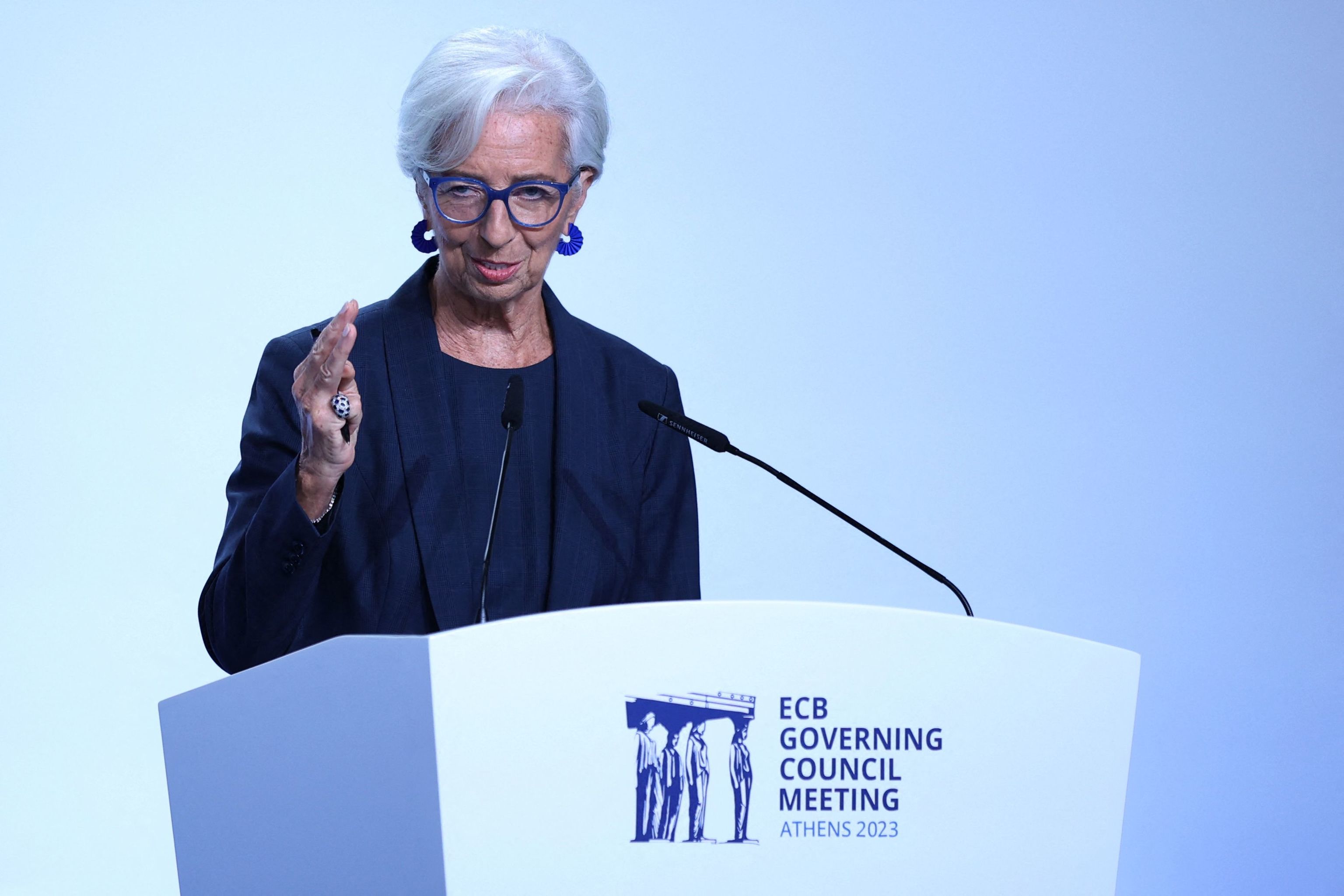Christine Lagarde, presidenta del BCE, ayer en Grecia.